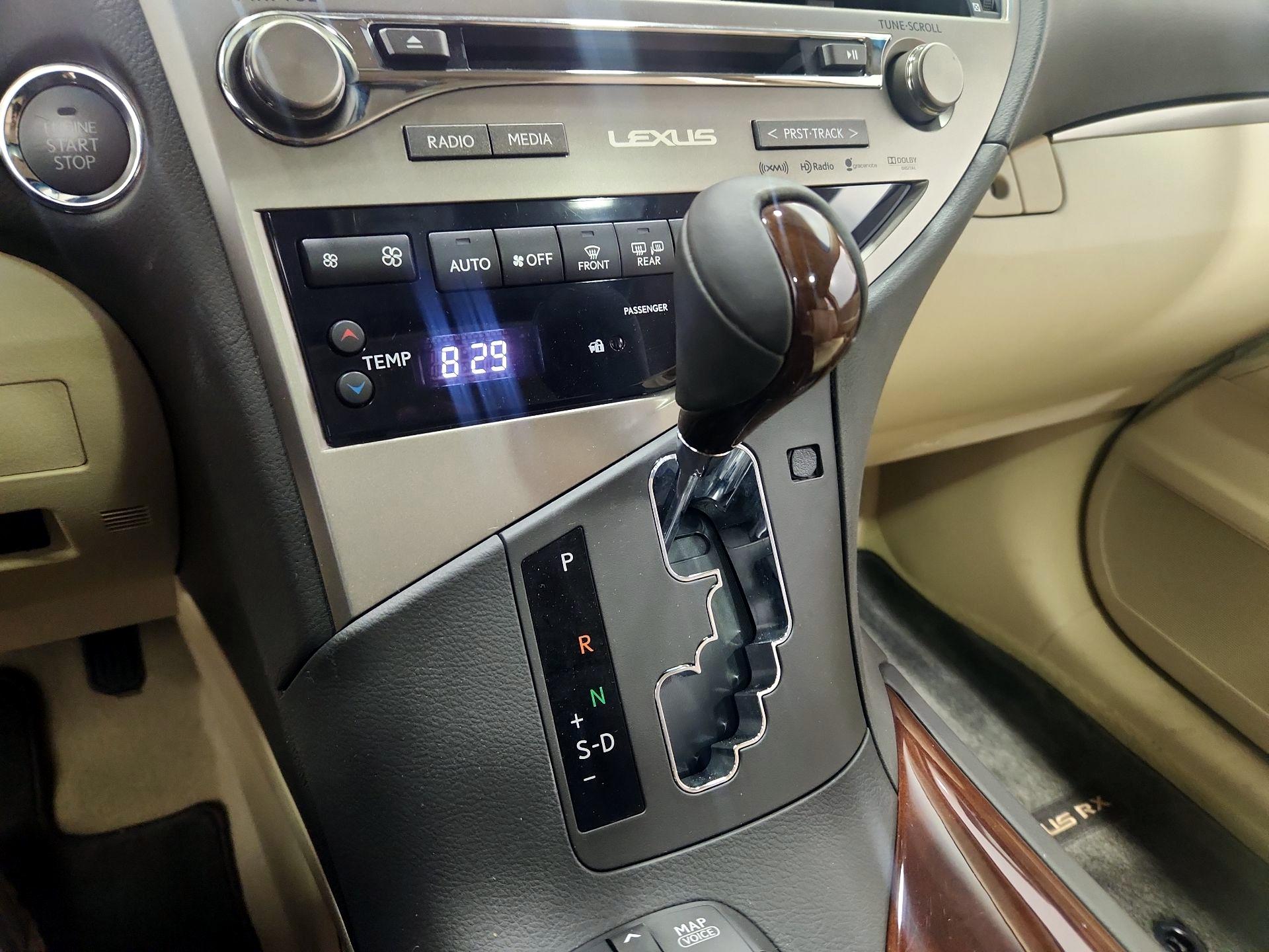 Thumbnail: 2015 Lexus RX - 18