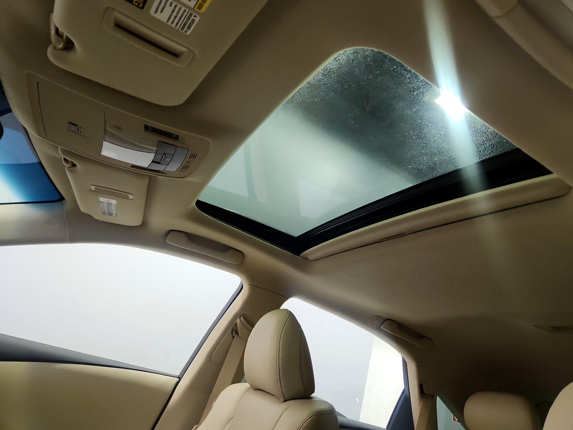 Thumbnail: 2015 Lexus RX - 19