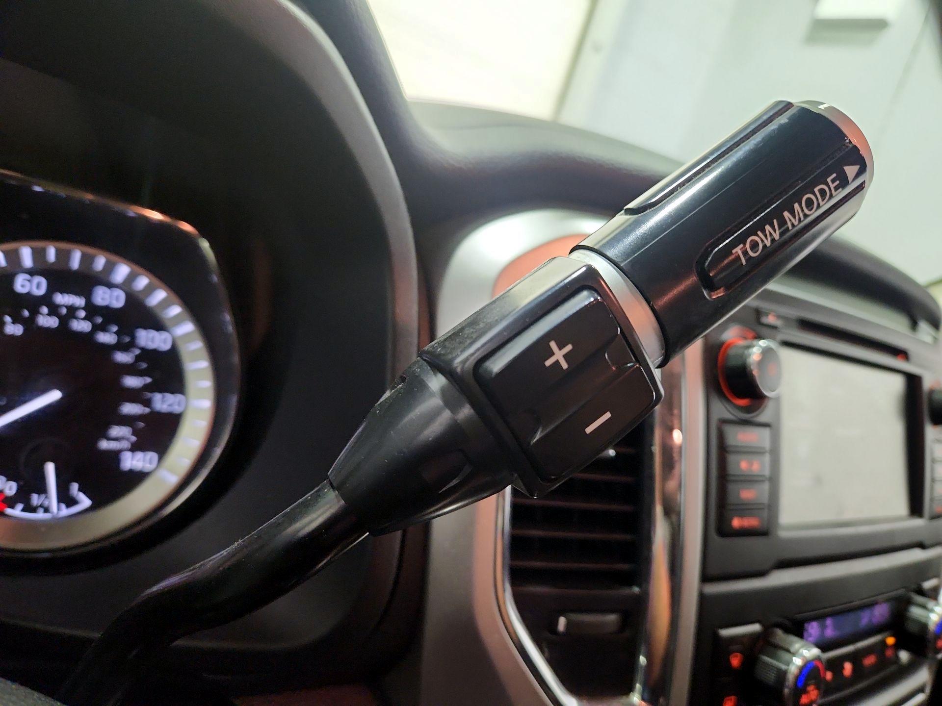Thumbnail: 2019 Nissan Titan - 18