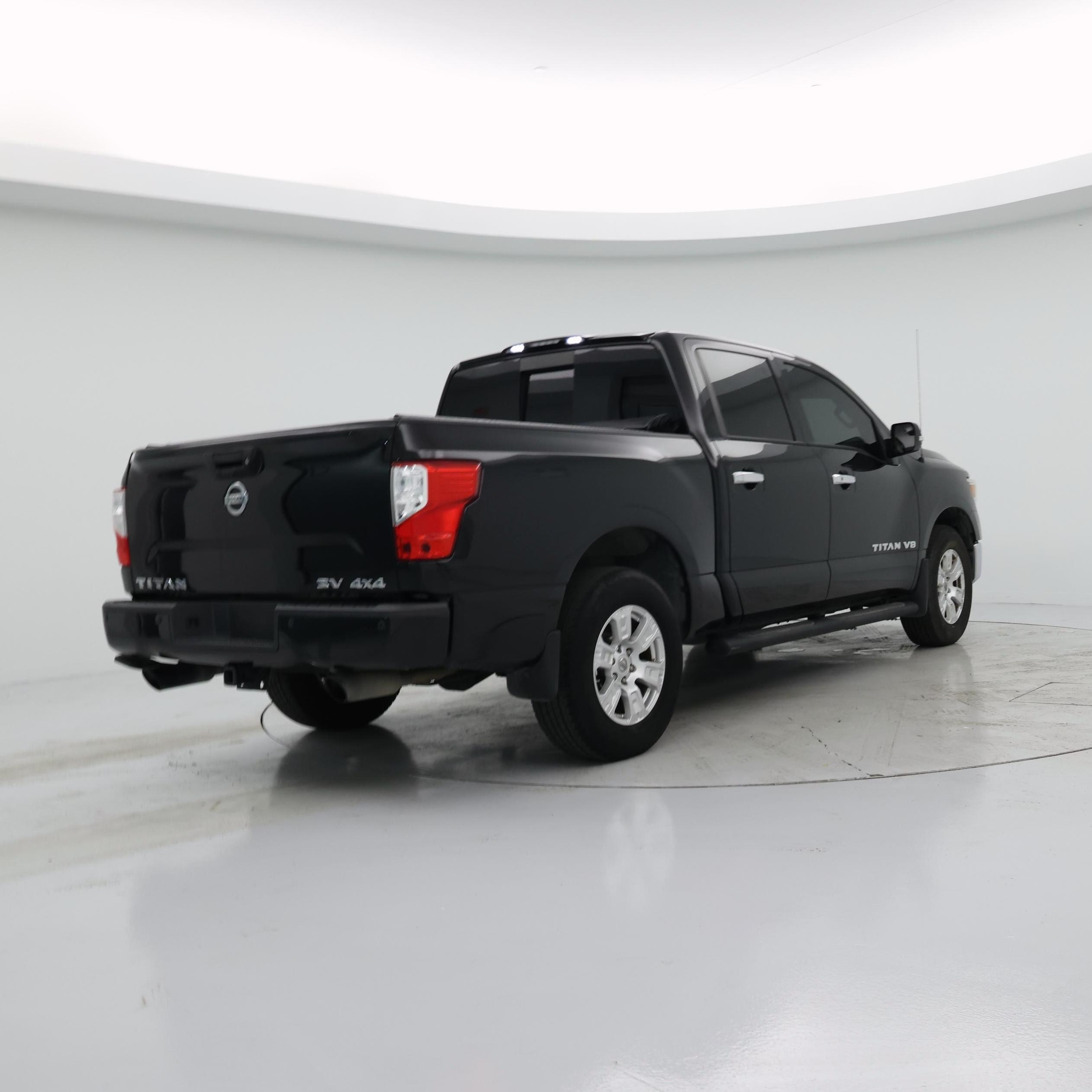 Thumbnail: 2019 Nissan Titan - 8