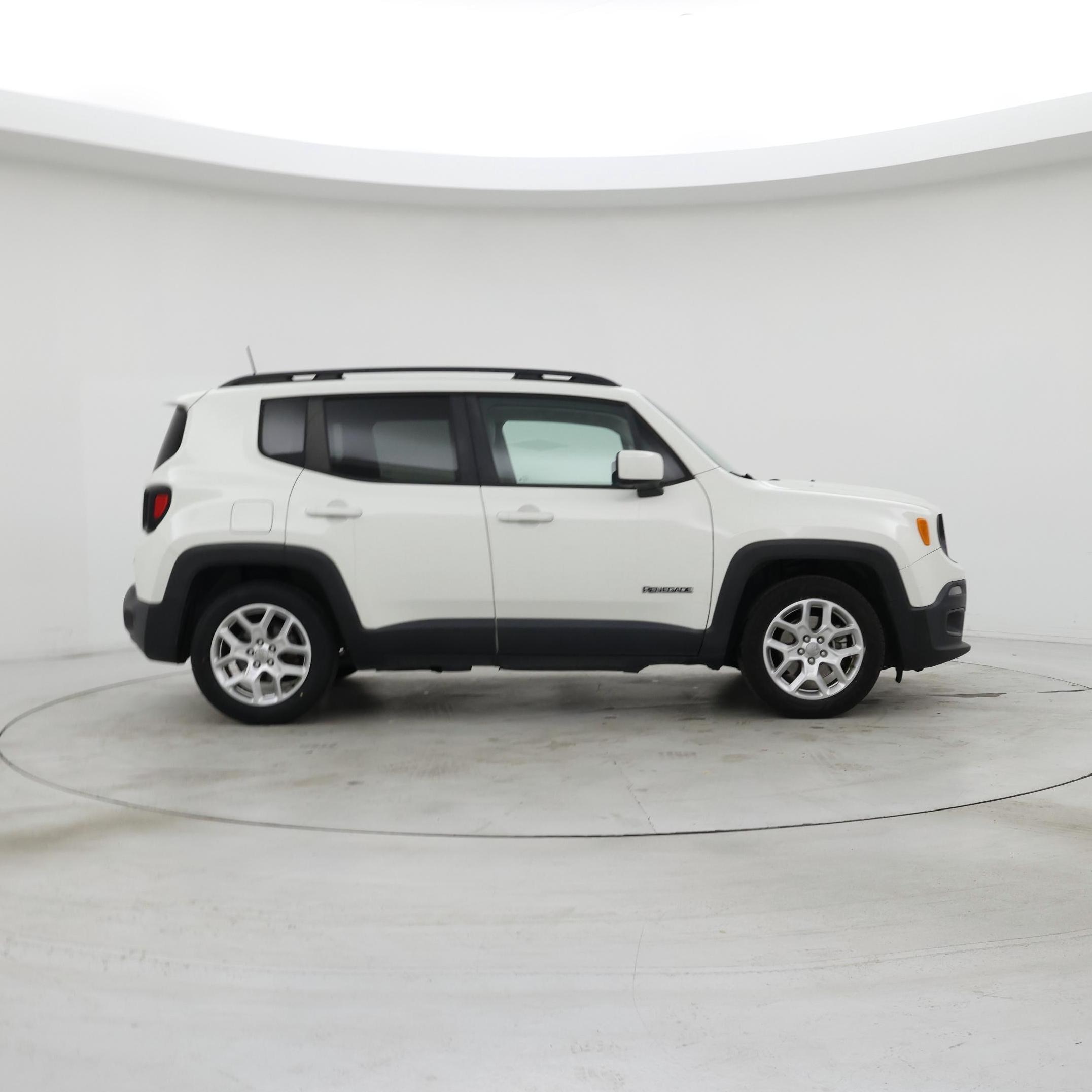 Thumbnail: 2018 Jeep Renegade - 7