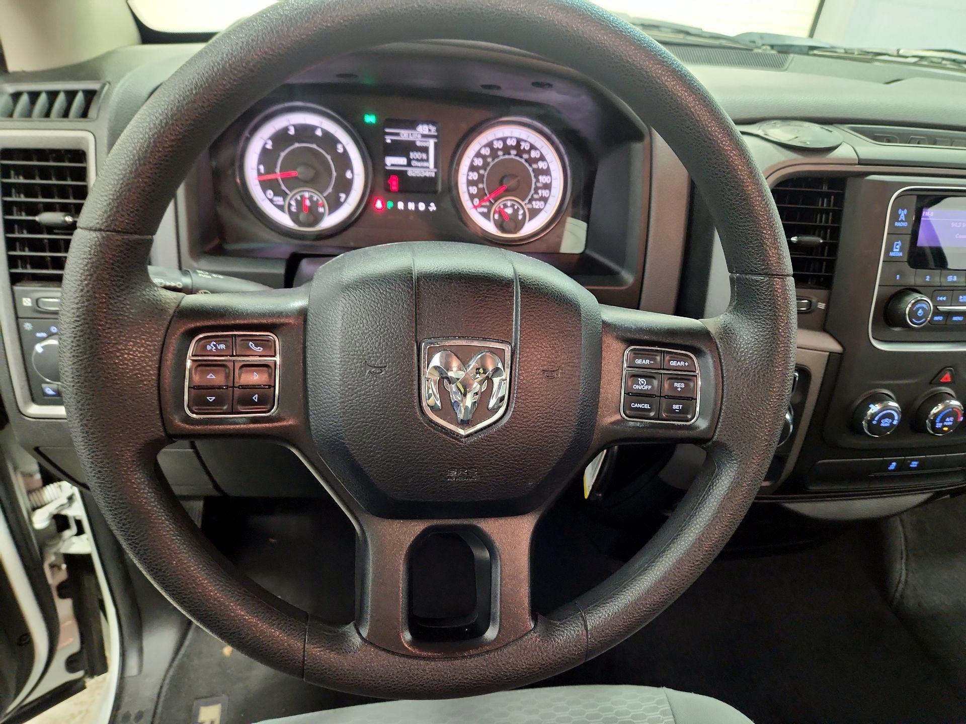 Thumbnail: 2019 RAM 1500 Classic - 10