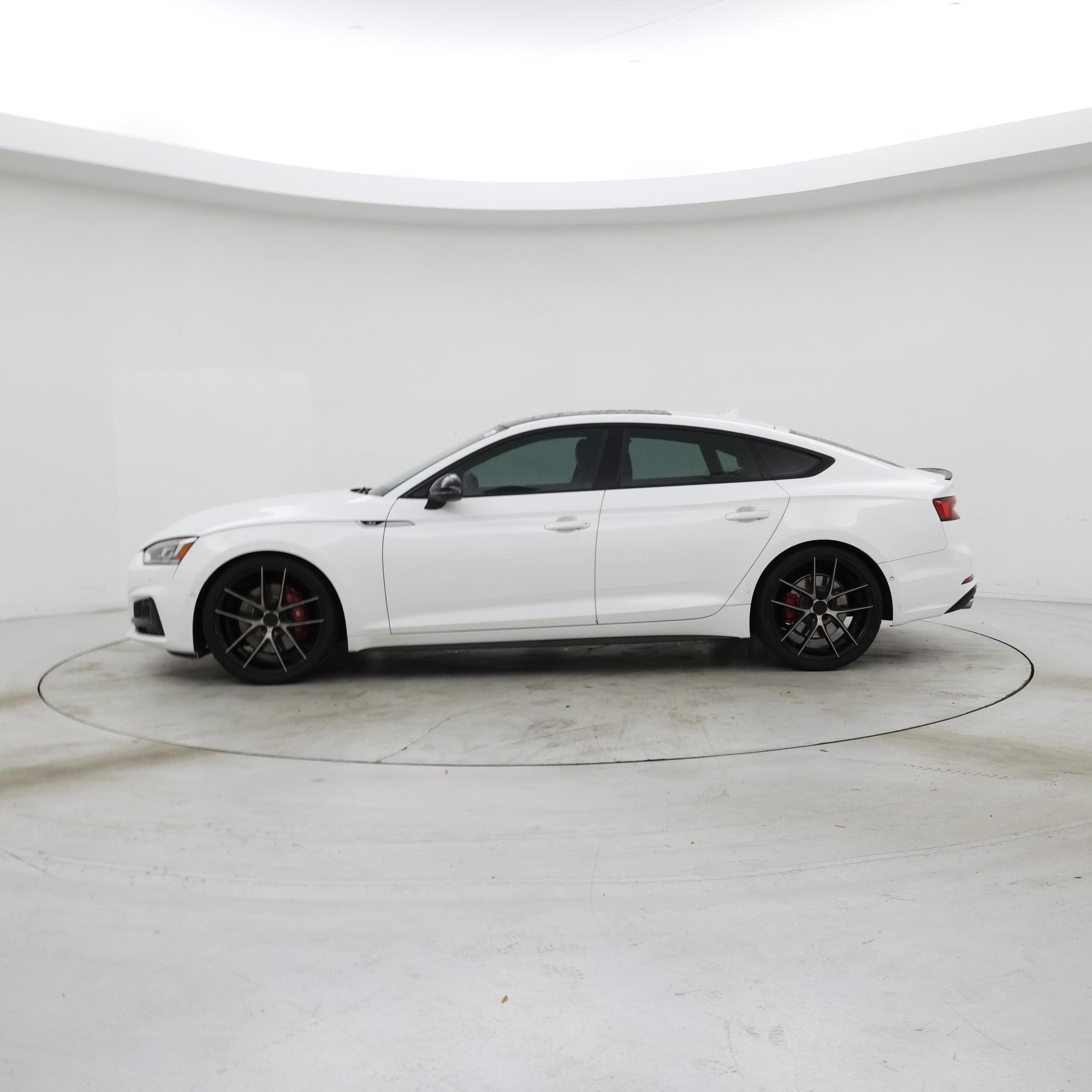 Thumbnail: 2019 Audi S5 - 3