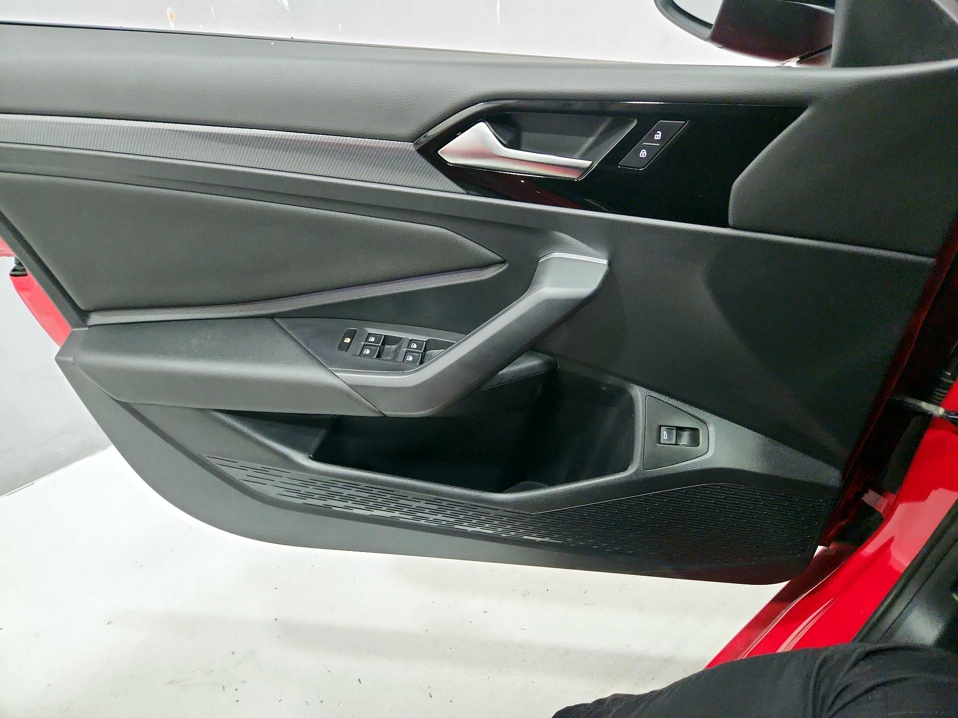 Thumbnail: 2021 Volkswagen Jetta - 12