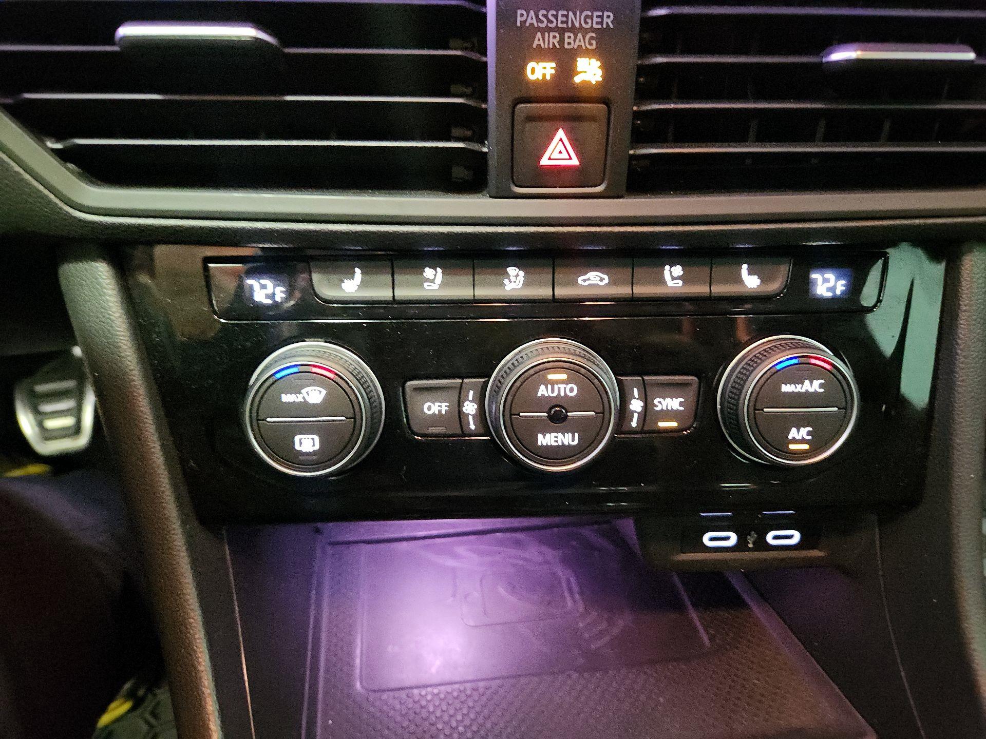 Thumbnail: 2021 Volkswagen Jetta - 15