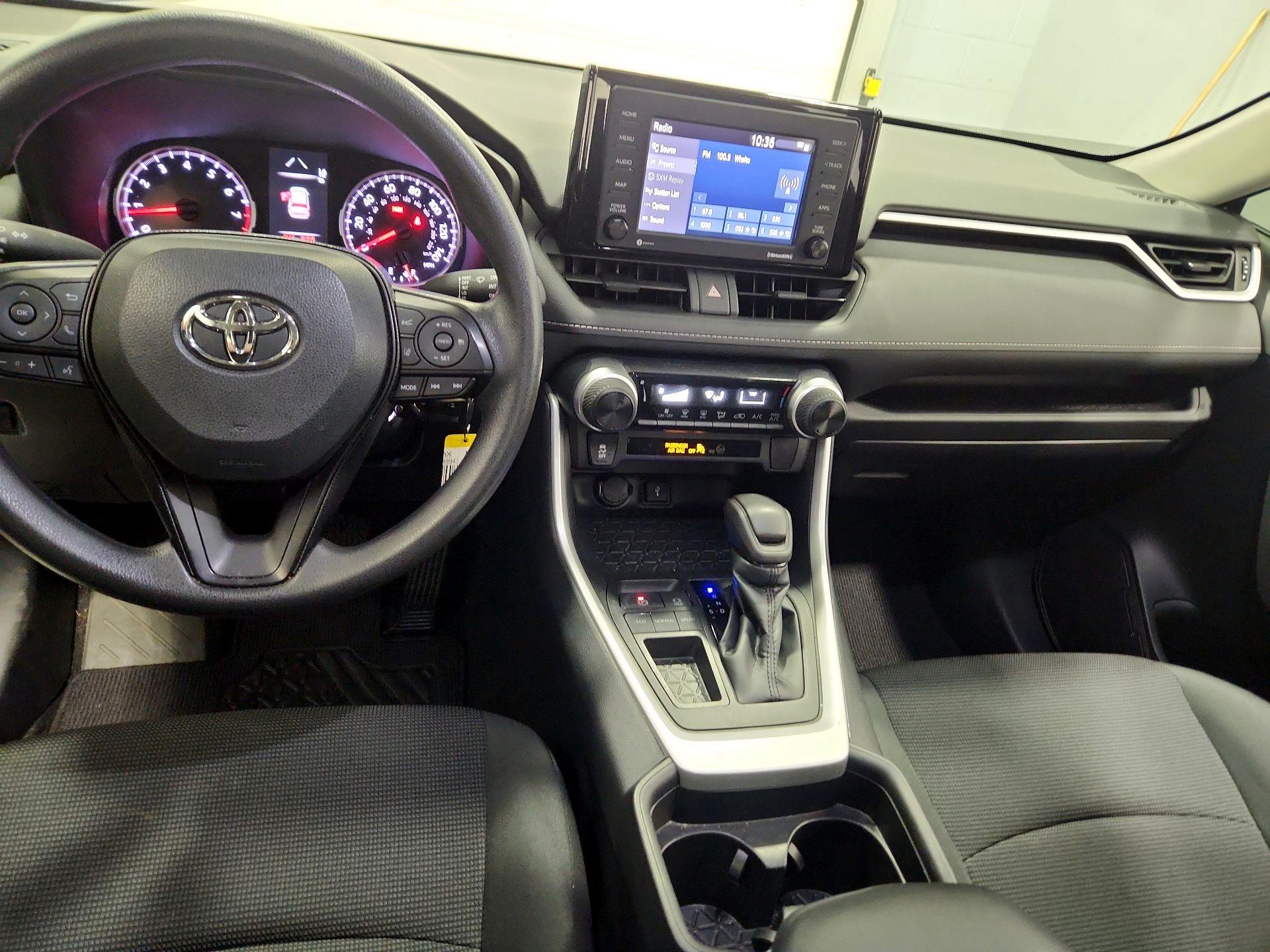 Thumbnail: 2021 Toyota RAV4 - 9