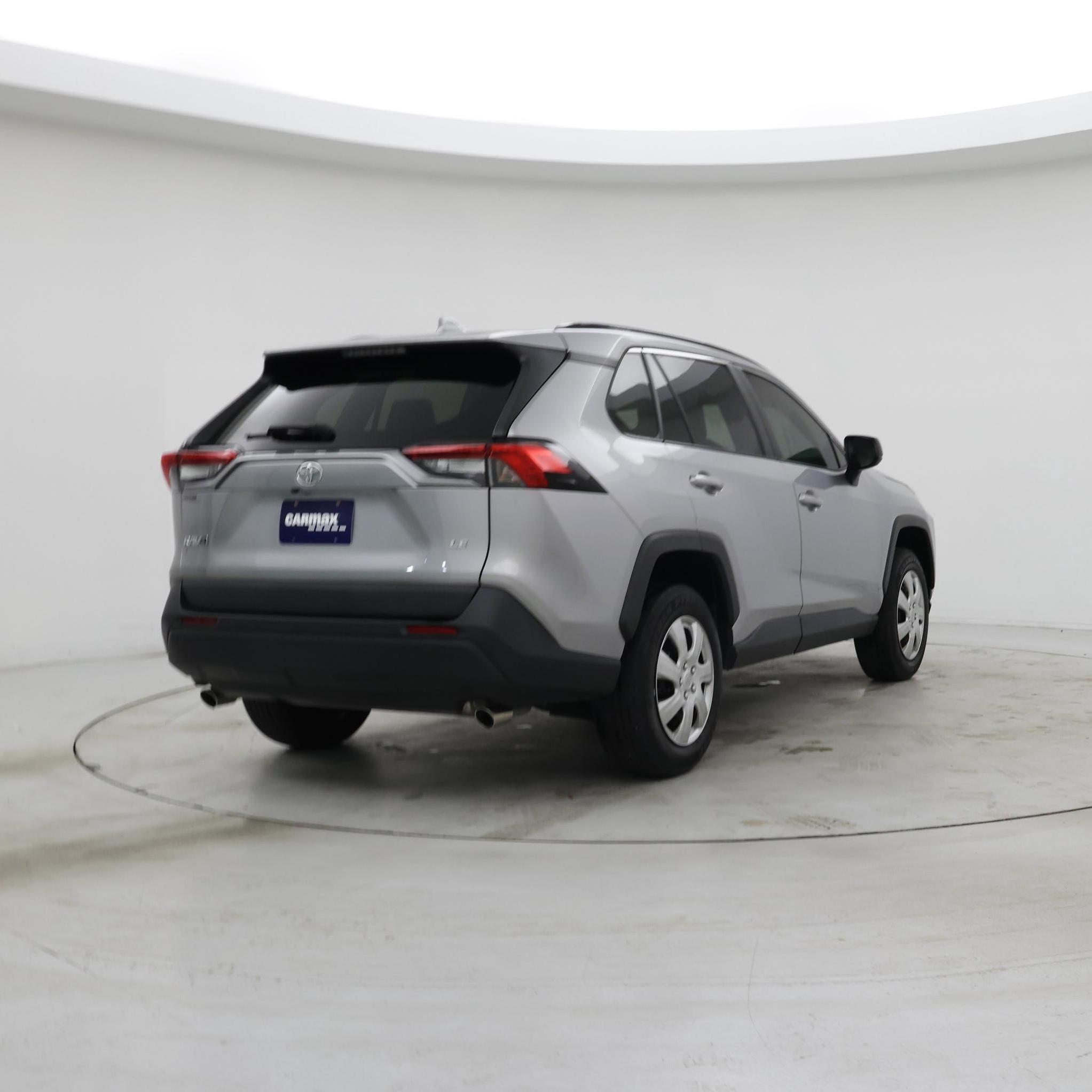 Thumbnail: 2021 Toyota RAV4 - 8