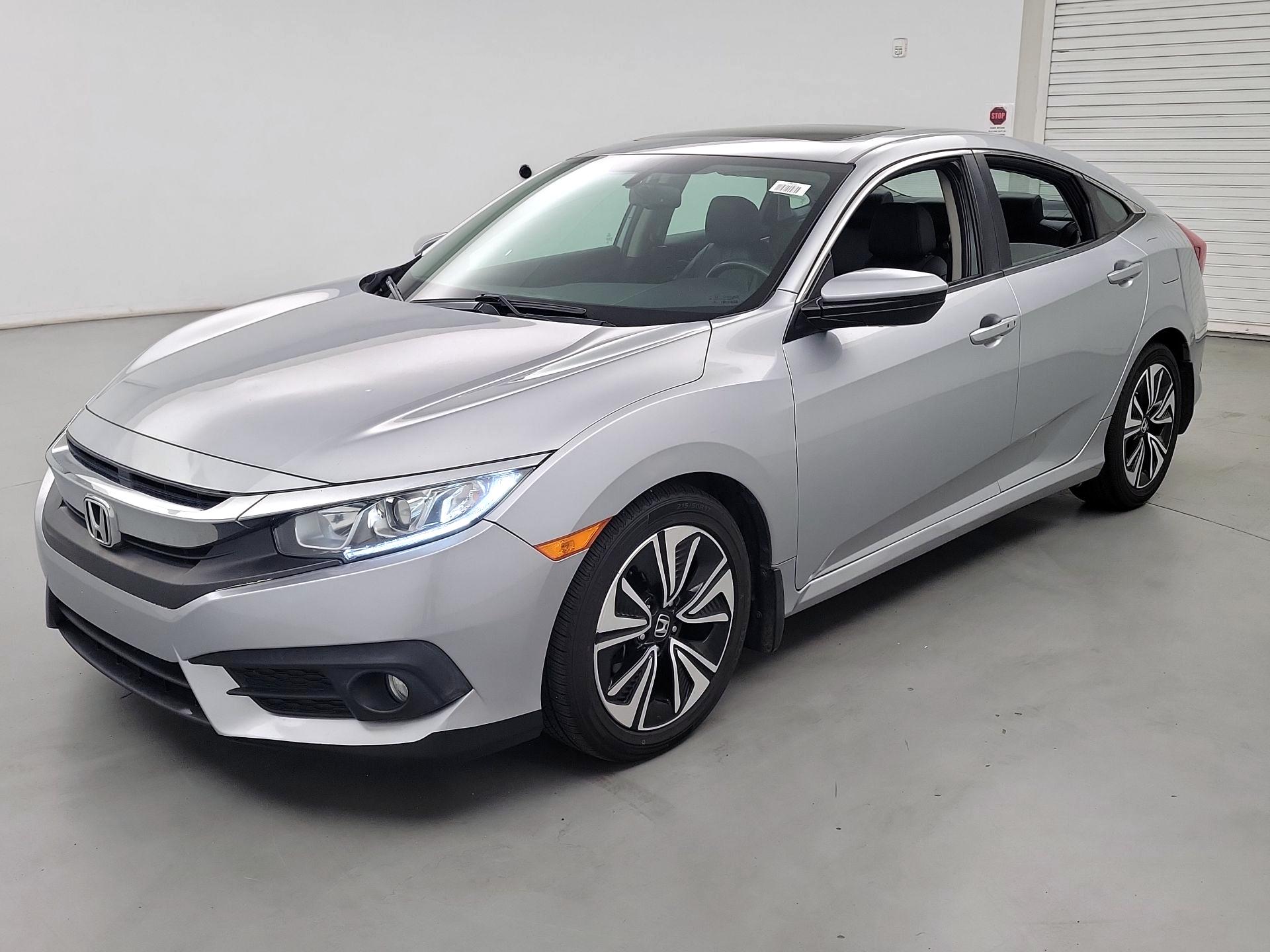 Thumbnail: 2016 Honda Civic - 3