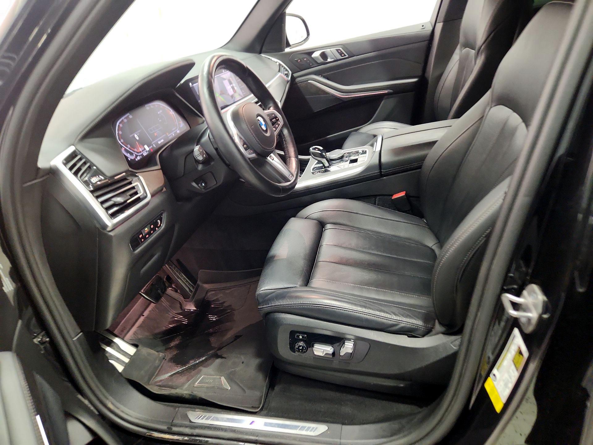 Thumbnail: 2022 BMW X5 - 11