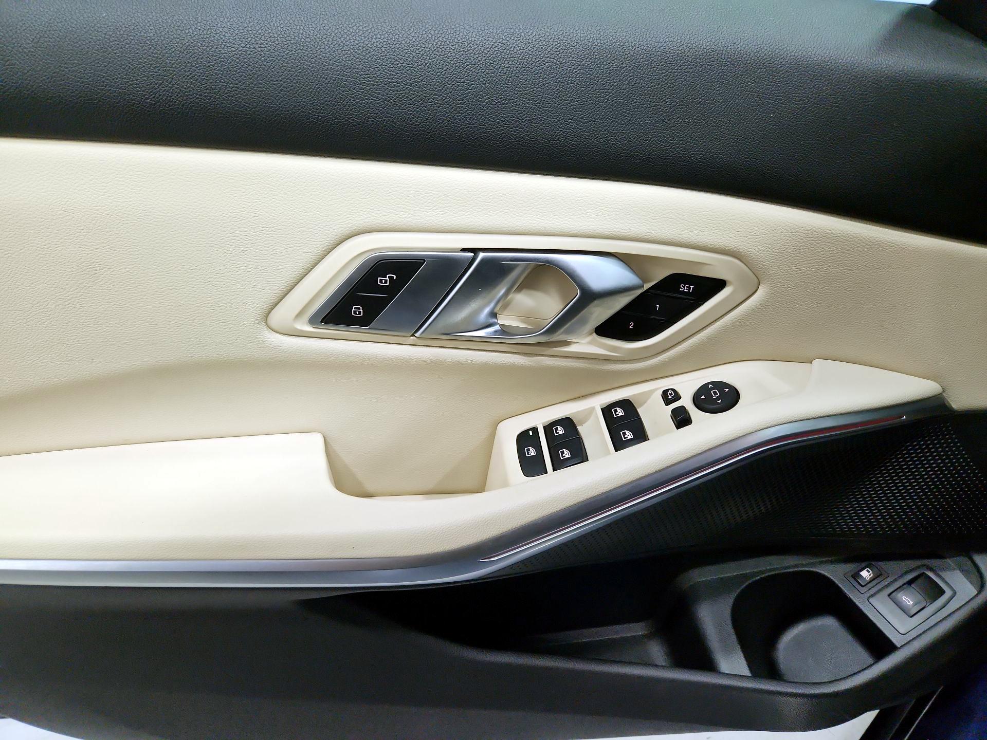 Thumbnail: 2022 BMW 3 Series - 12