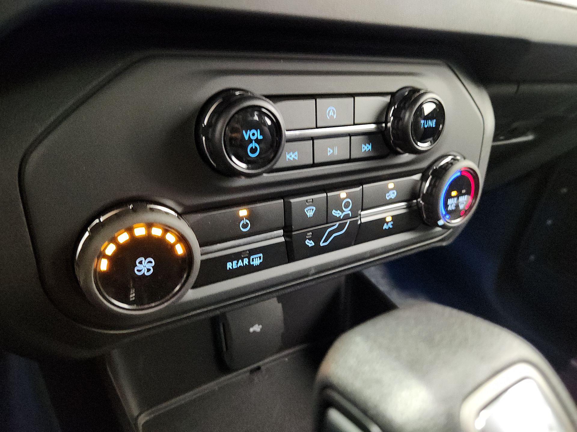 Thumbnail: 2025 Ford Bronco - 16