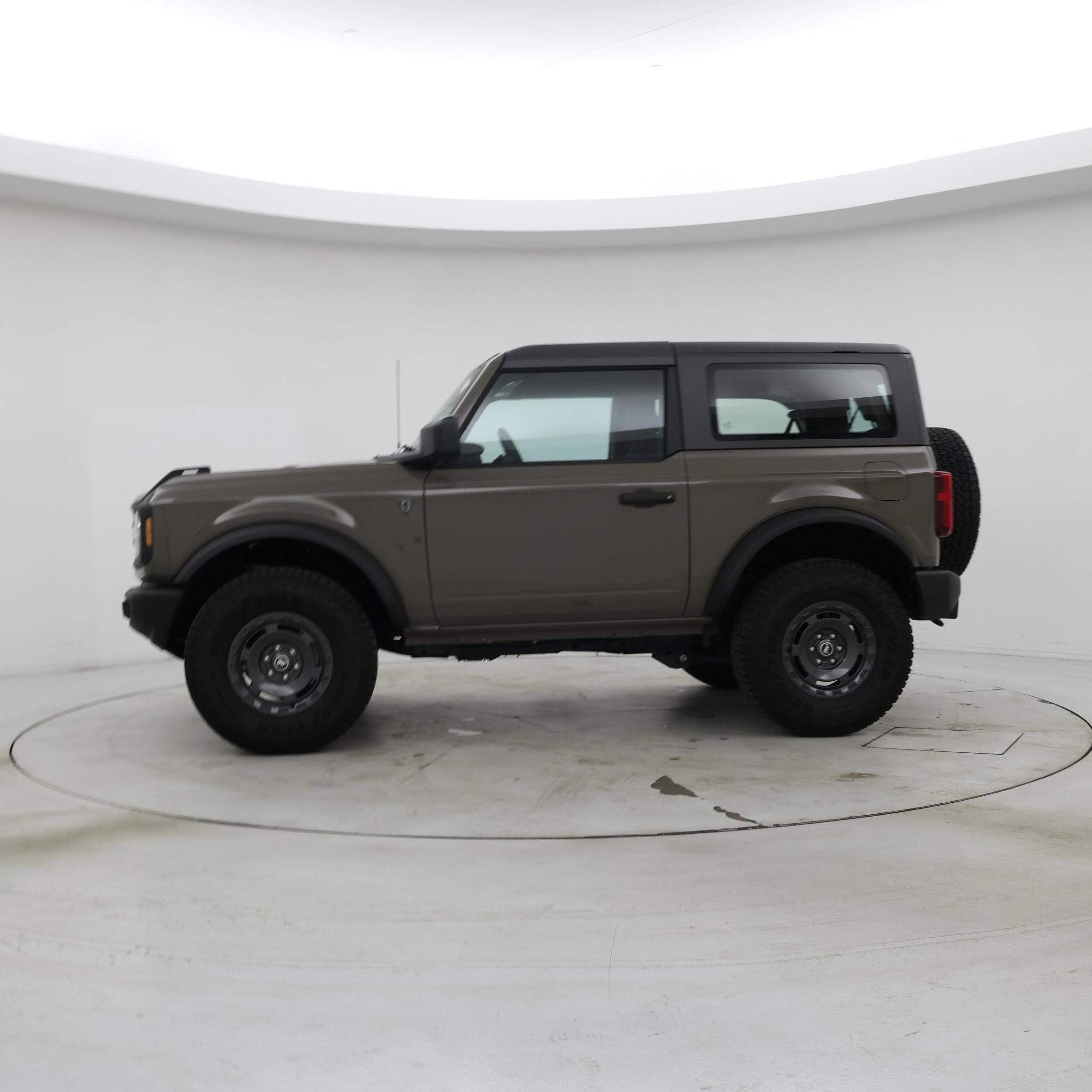 Thumbnail: 2025 Ford Bronco - 3