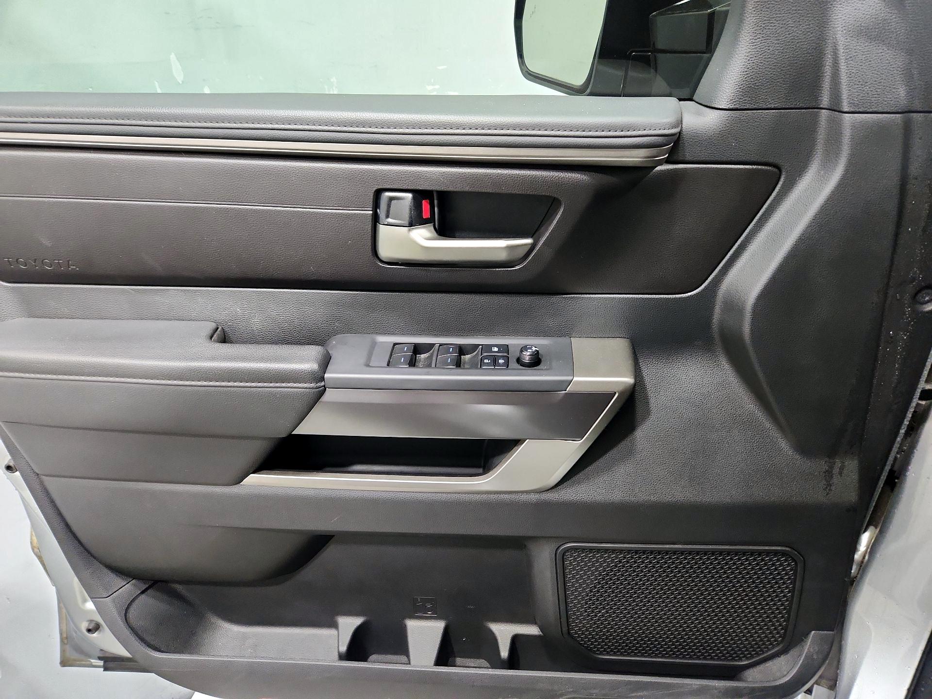 Thumbnail: 2022 Toyota Tundra - 12