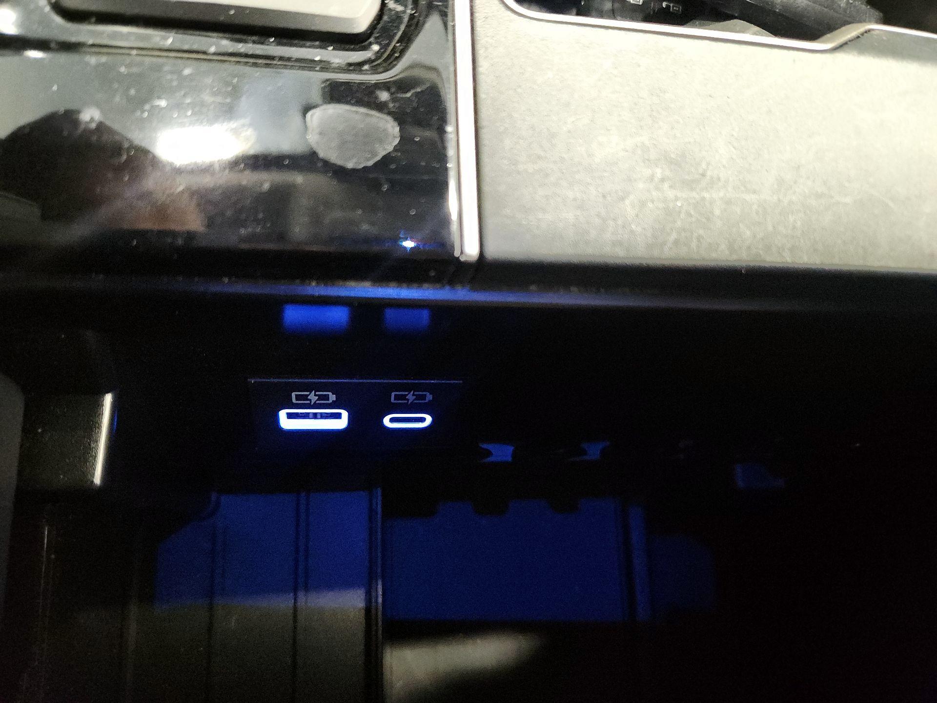 Thumbnail: 2022 Toyota Tundra - 19