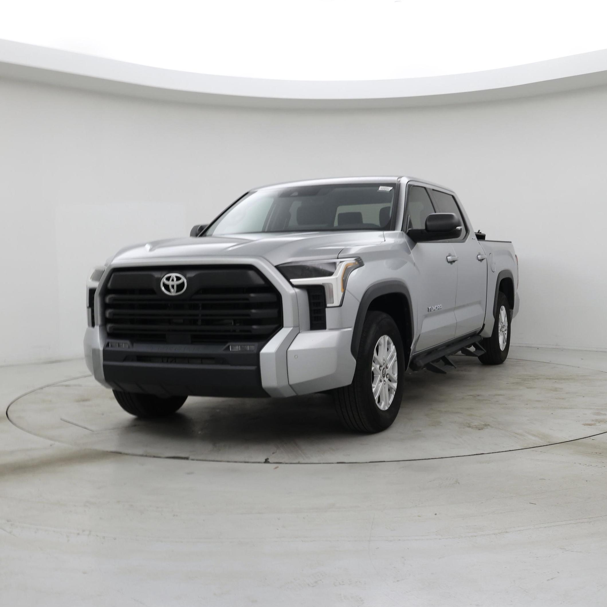 Thumbnail: 2022 Toyota Tundra - 4