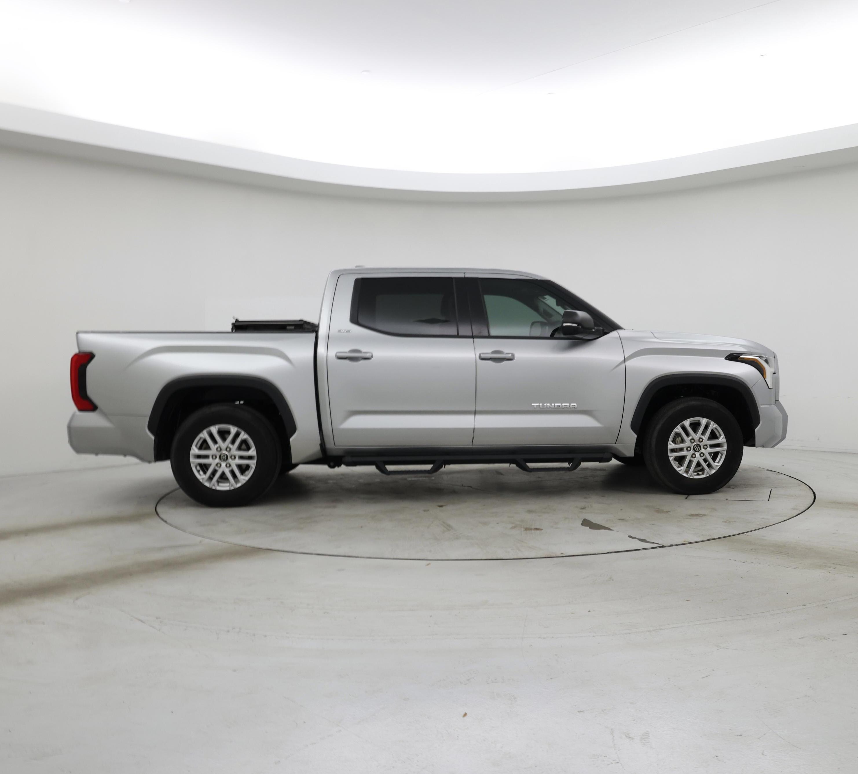 Thumbnail: 2022 Toyota Tundra - 7