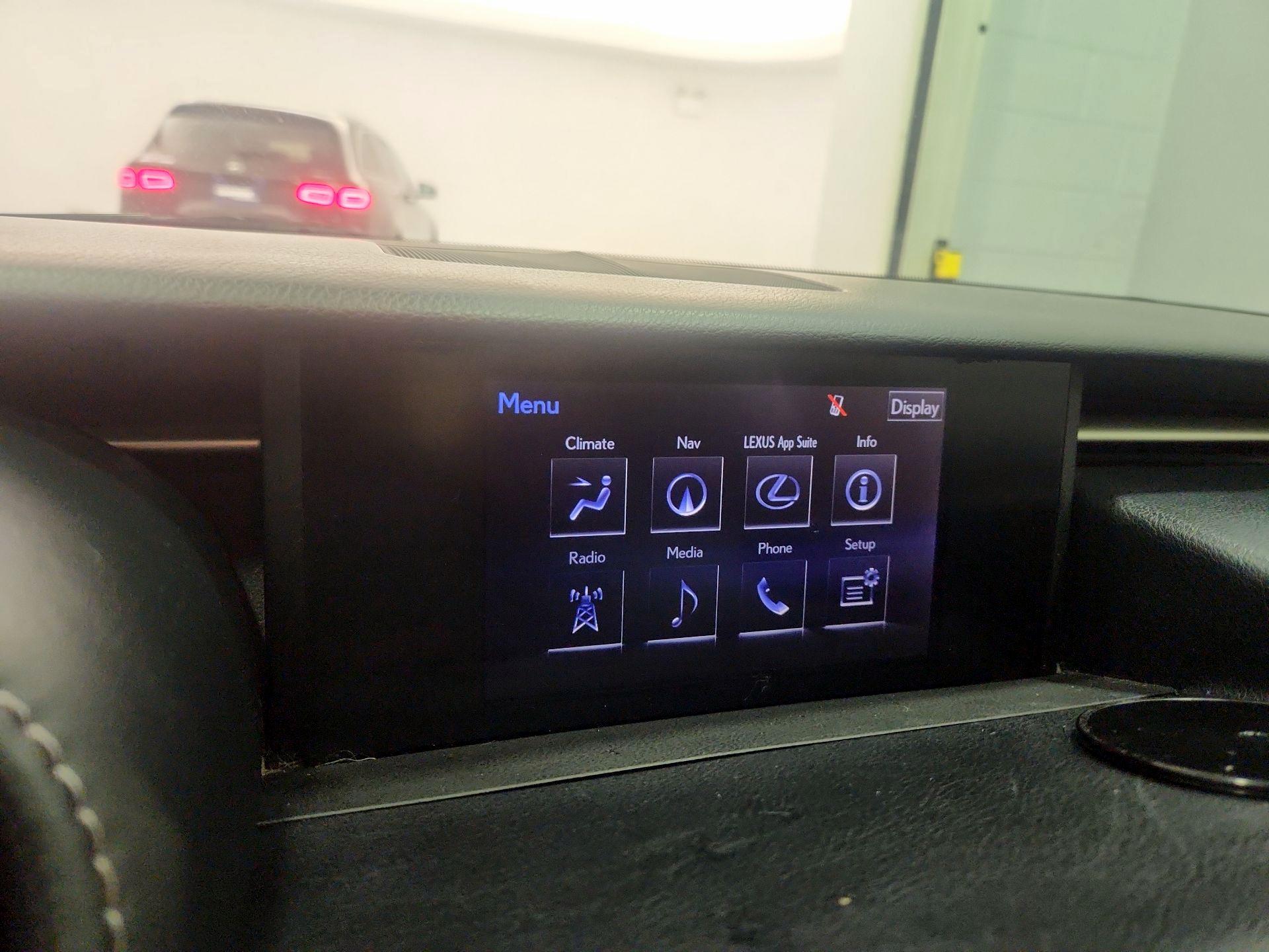 Thumbnail: 2014 Lexus IS - 15