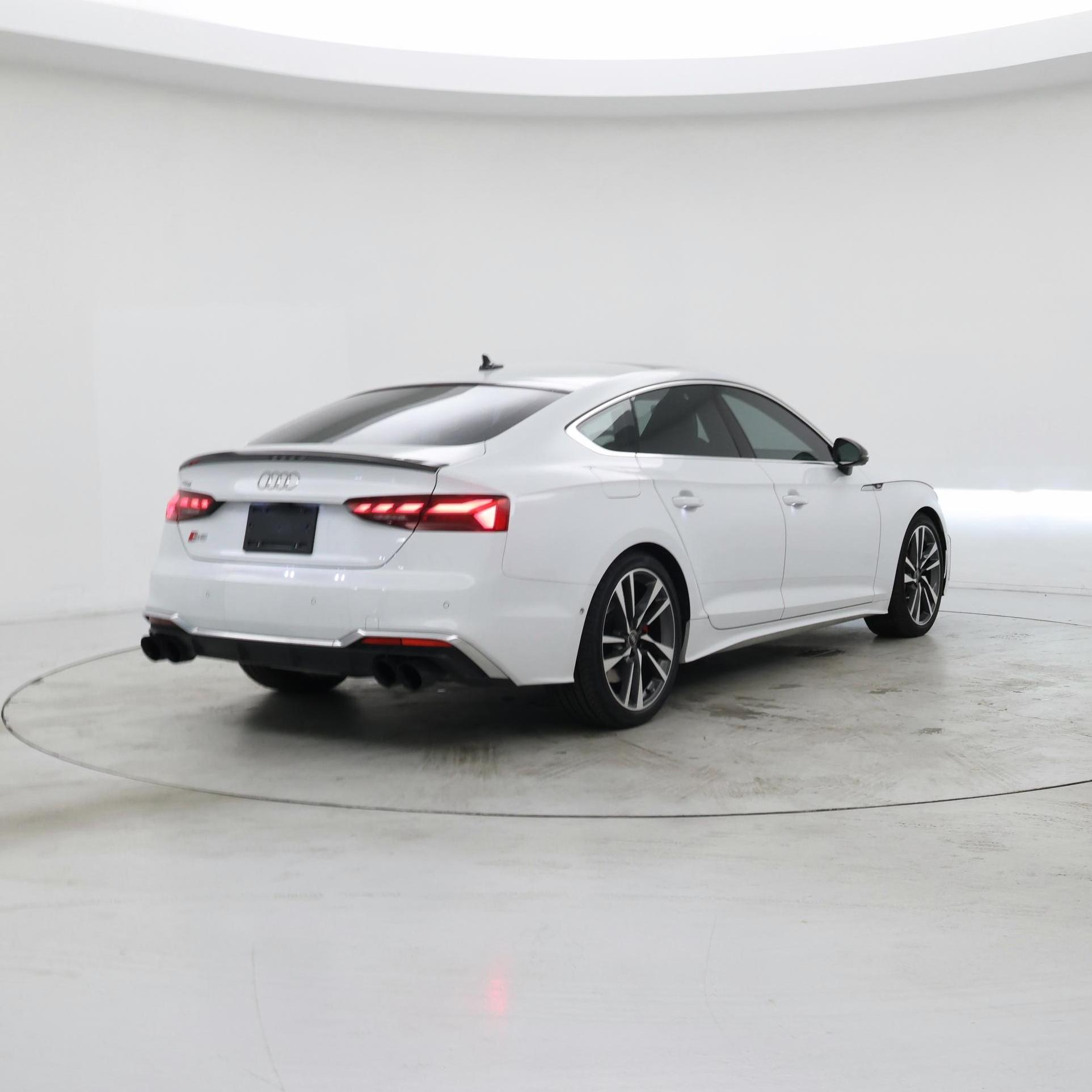 Thumbnail: 2023 Audi S5 - 8