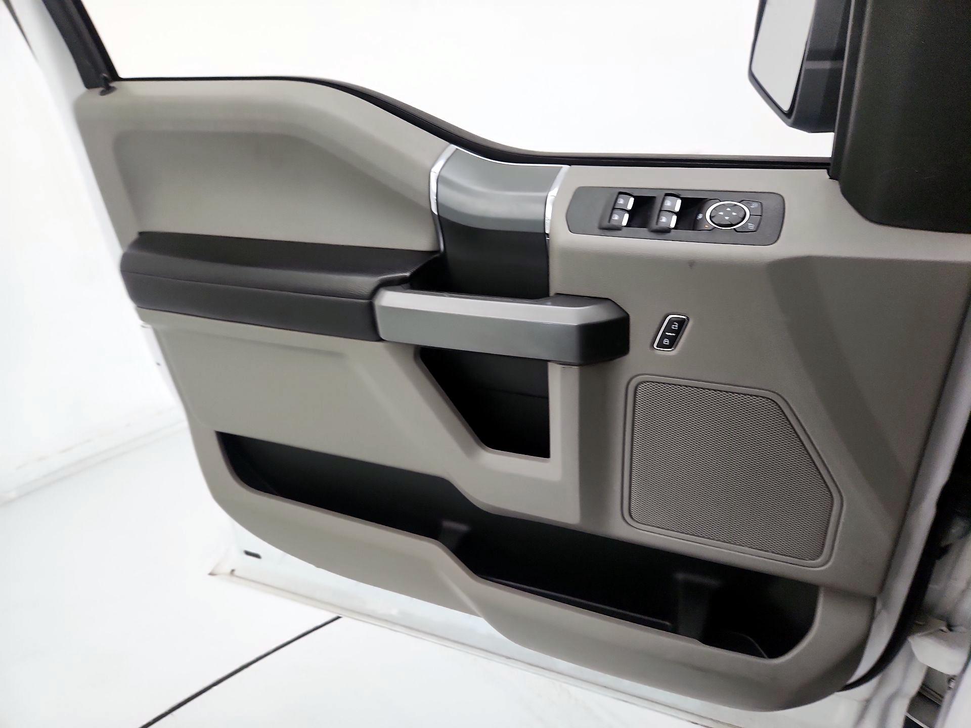 Thumbnail: 2018 Ford F-150 - 12