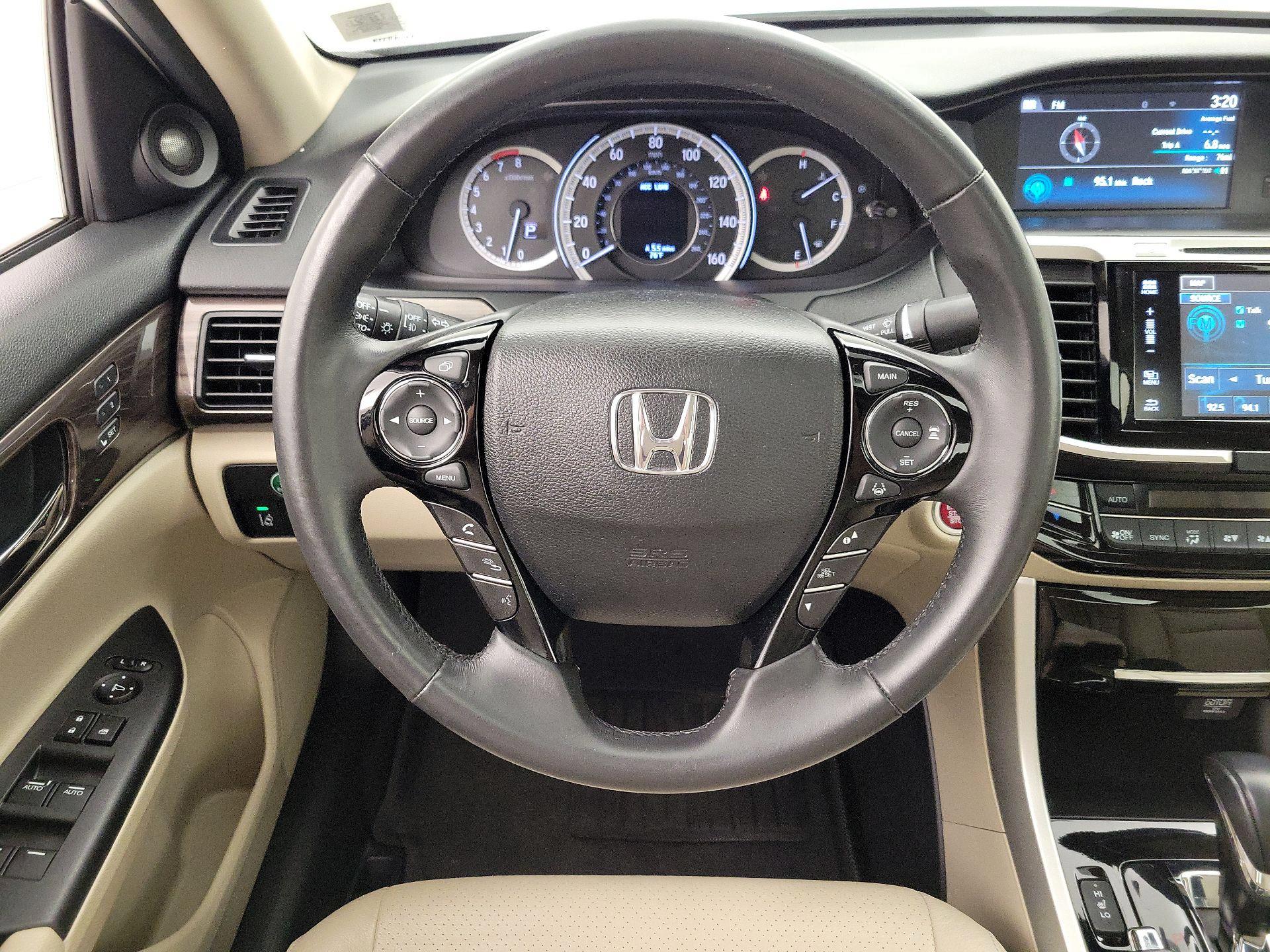 Thumbnail: 2017 Honda Accord - 10
