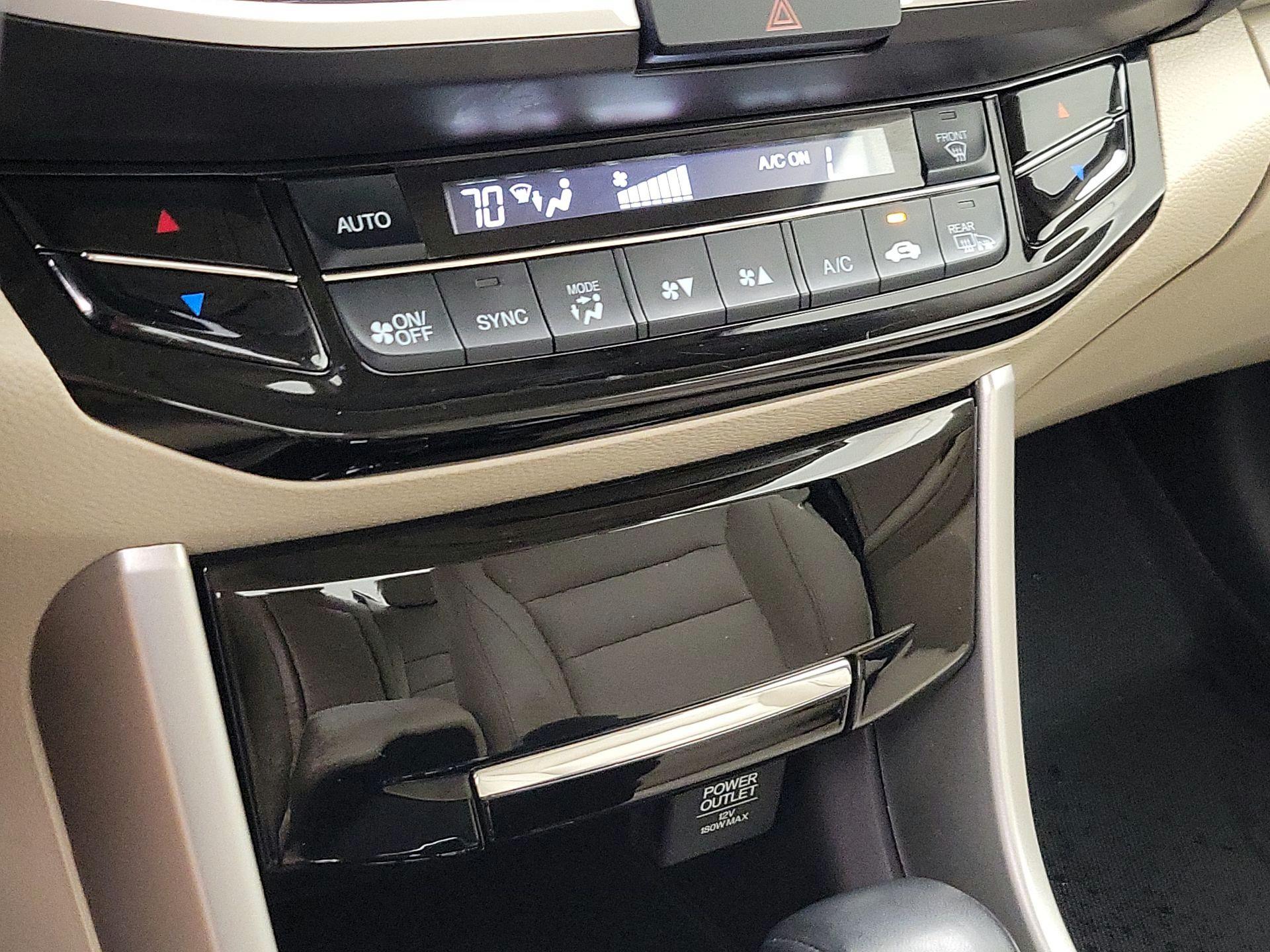Thumbnail: 2017 Honda Accord - 16