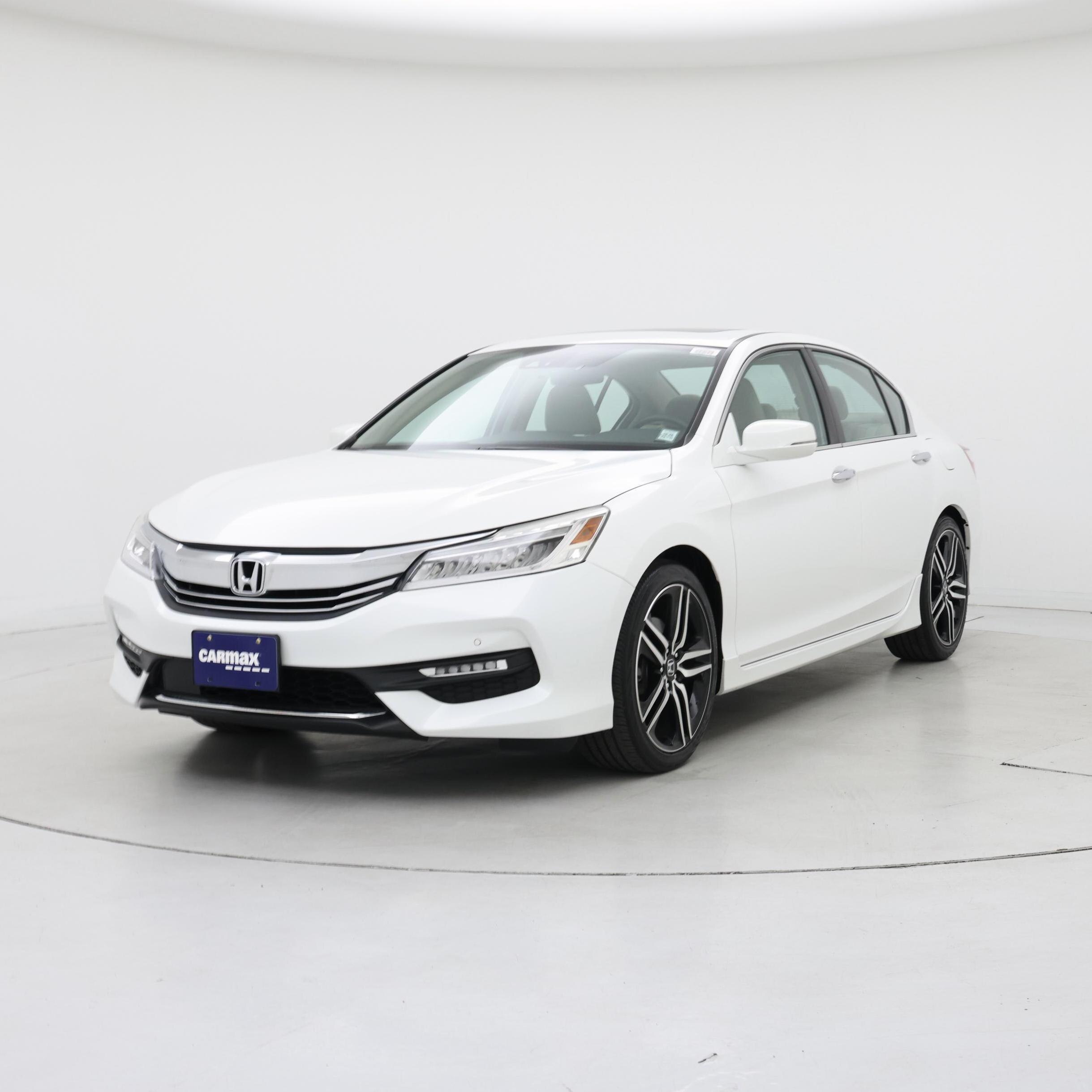 Thumbnail: 2017 Honda Accord - 4