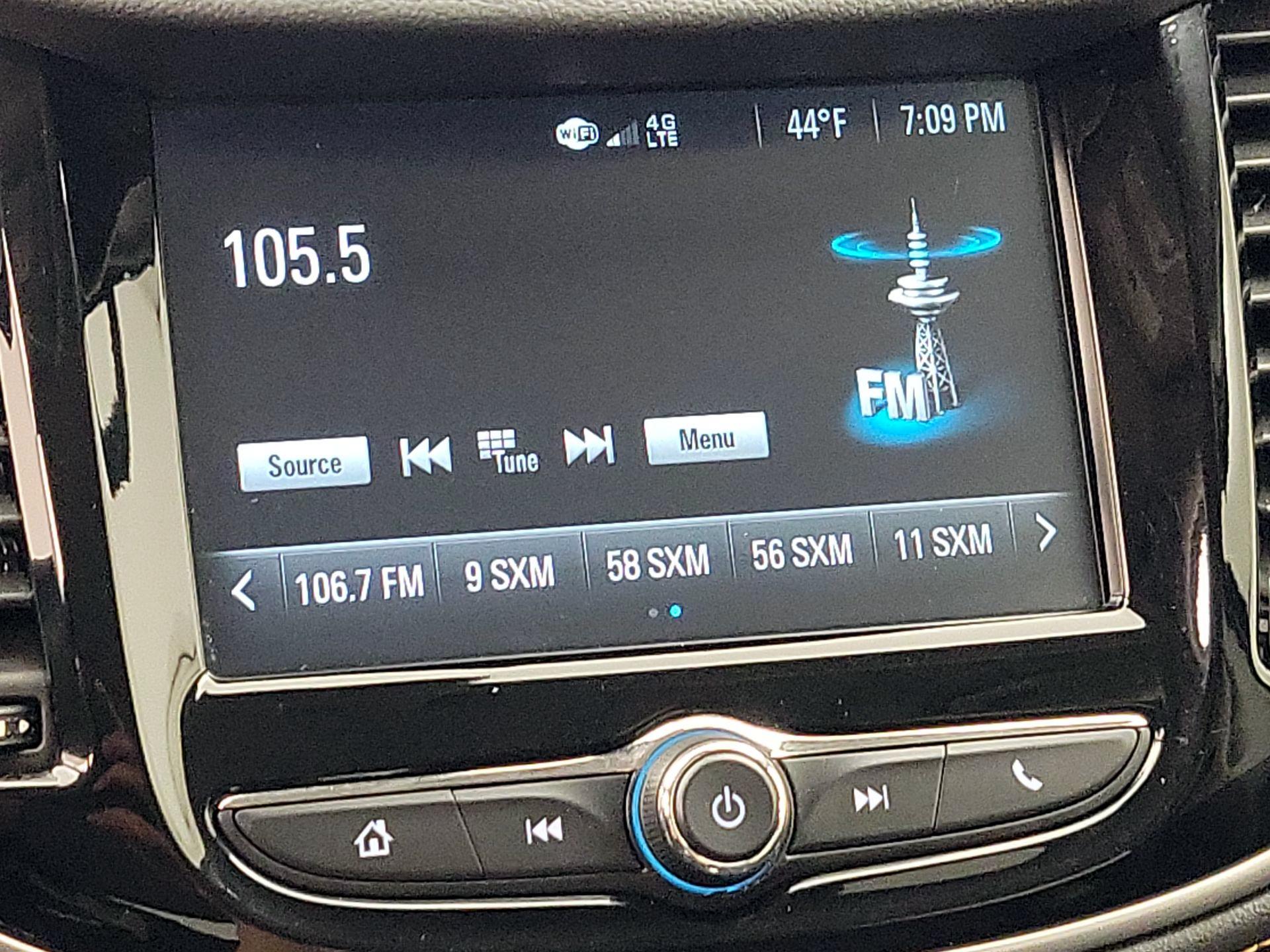 Thumbnail: 2017 Chevrolet Trax - 15