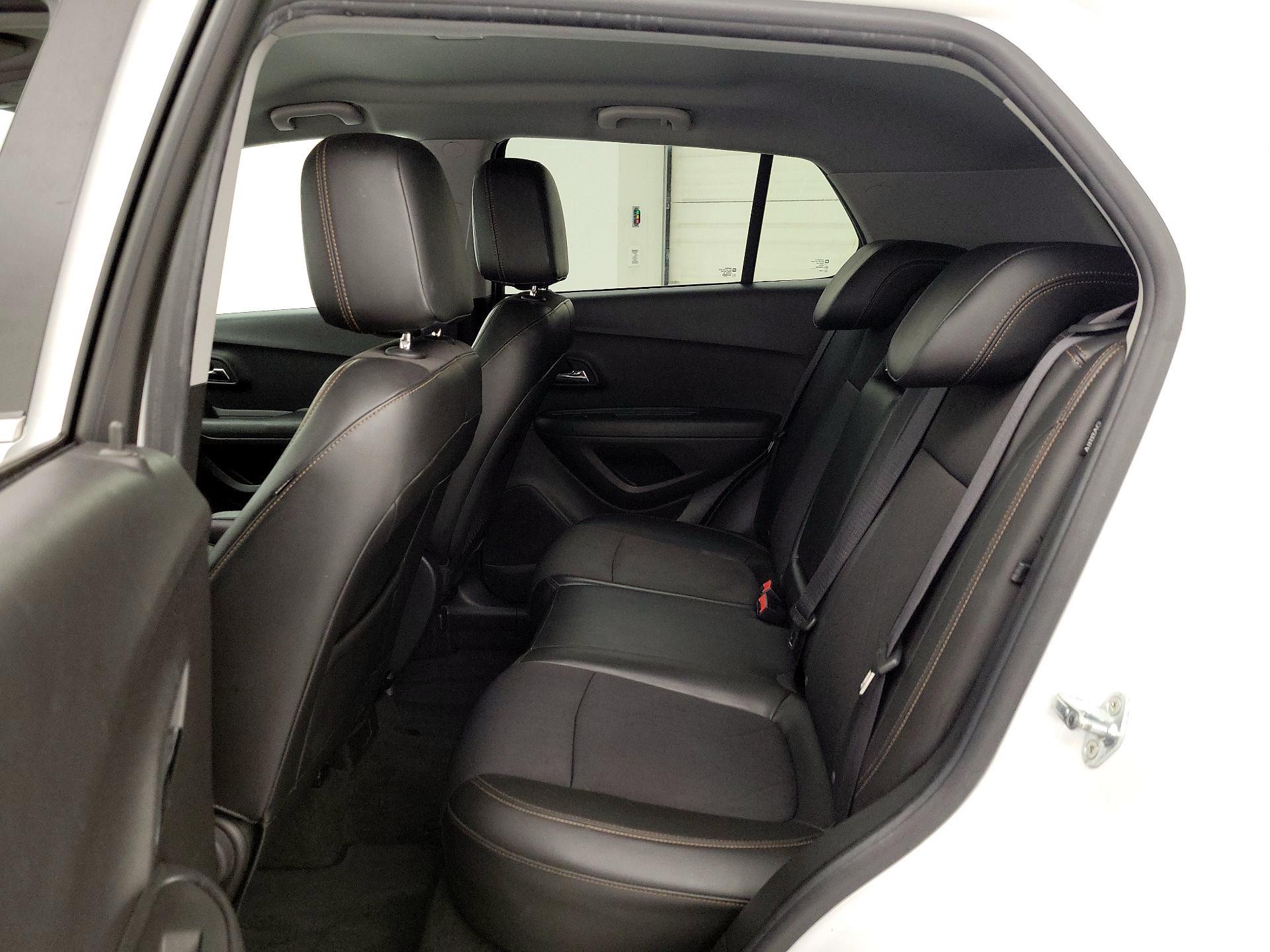 Thumbnail: 2017 Chevrolet Trax - 19