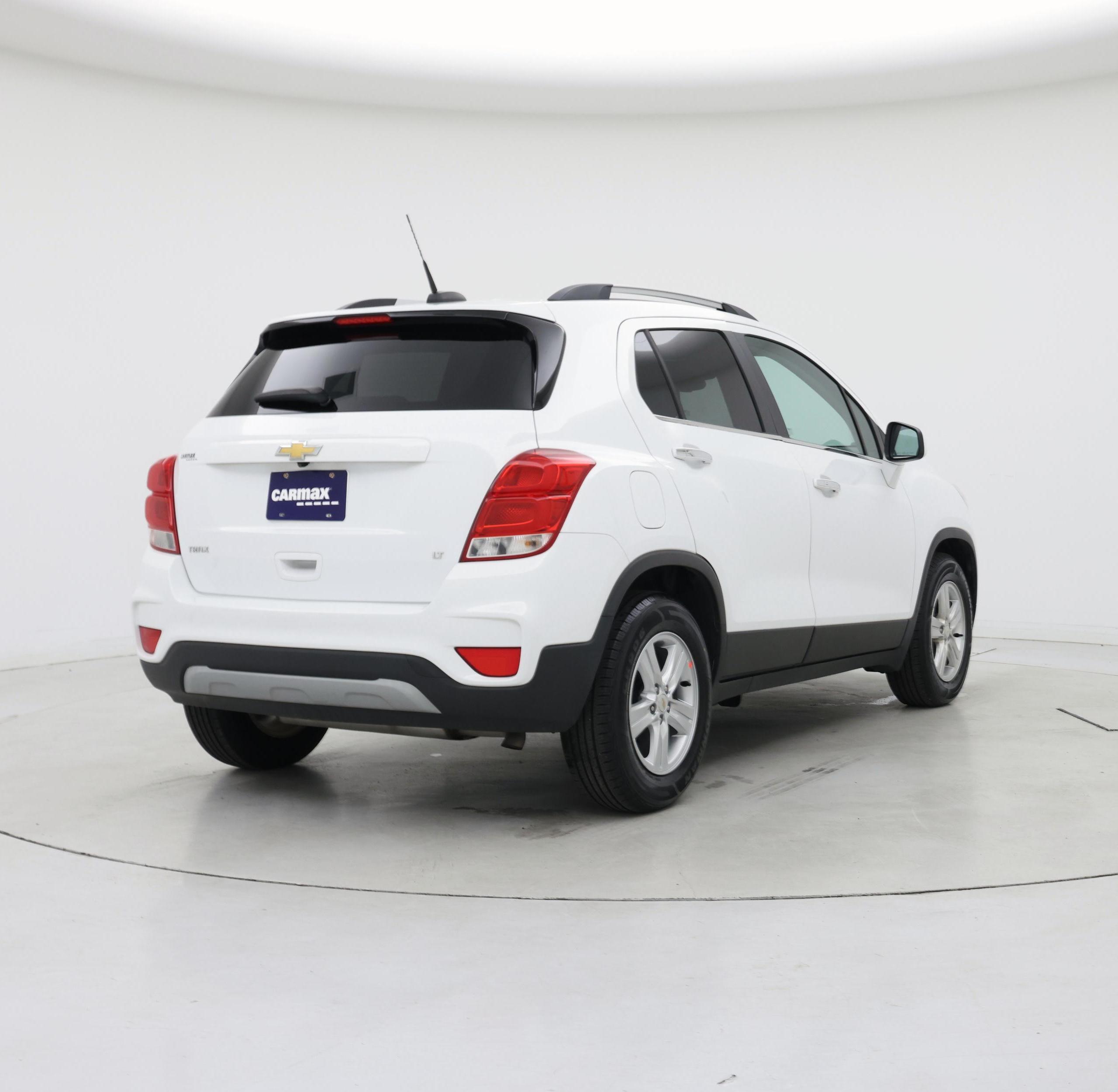 Thumbnail: 2017 Chevrolet Trax - 8