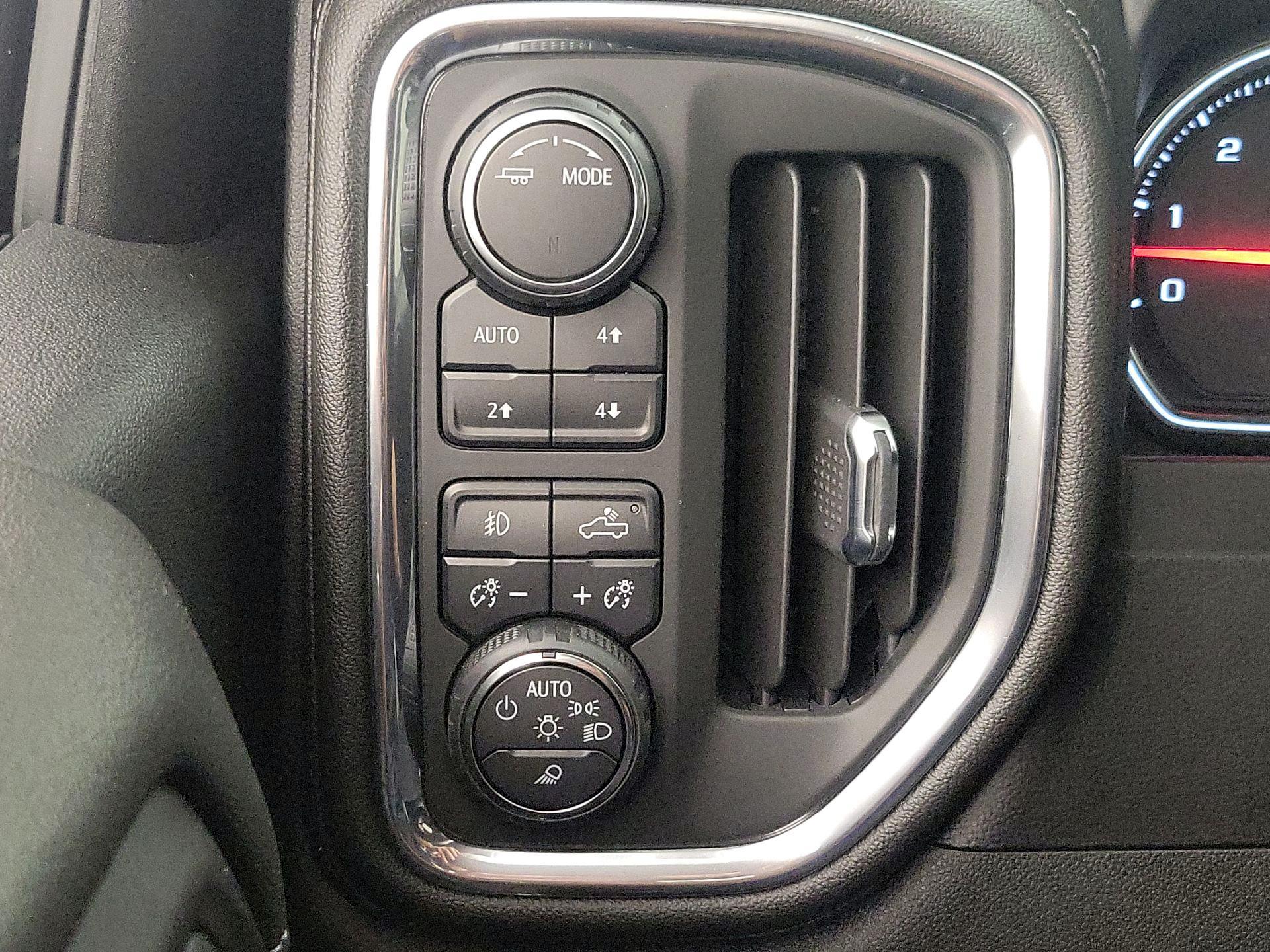 Thumbnail: 2021 Chevrolet Silverado 1500 - 13
