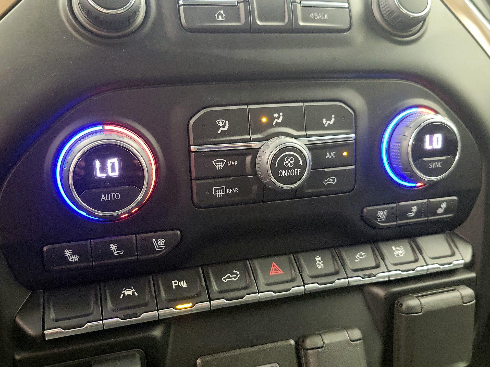 Thumbnail: 2021 Chevrolet Silverado 1500 - 17