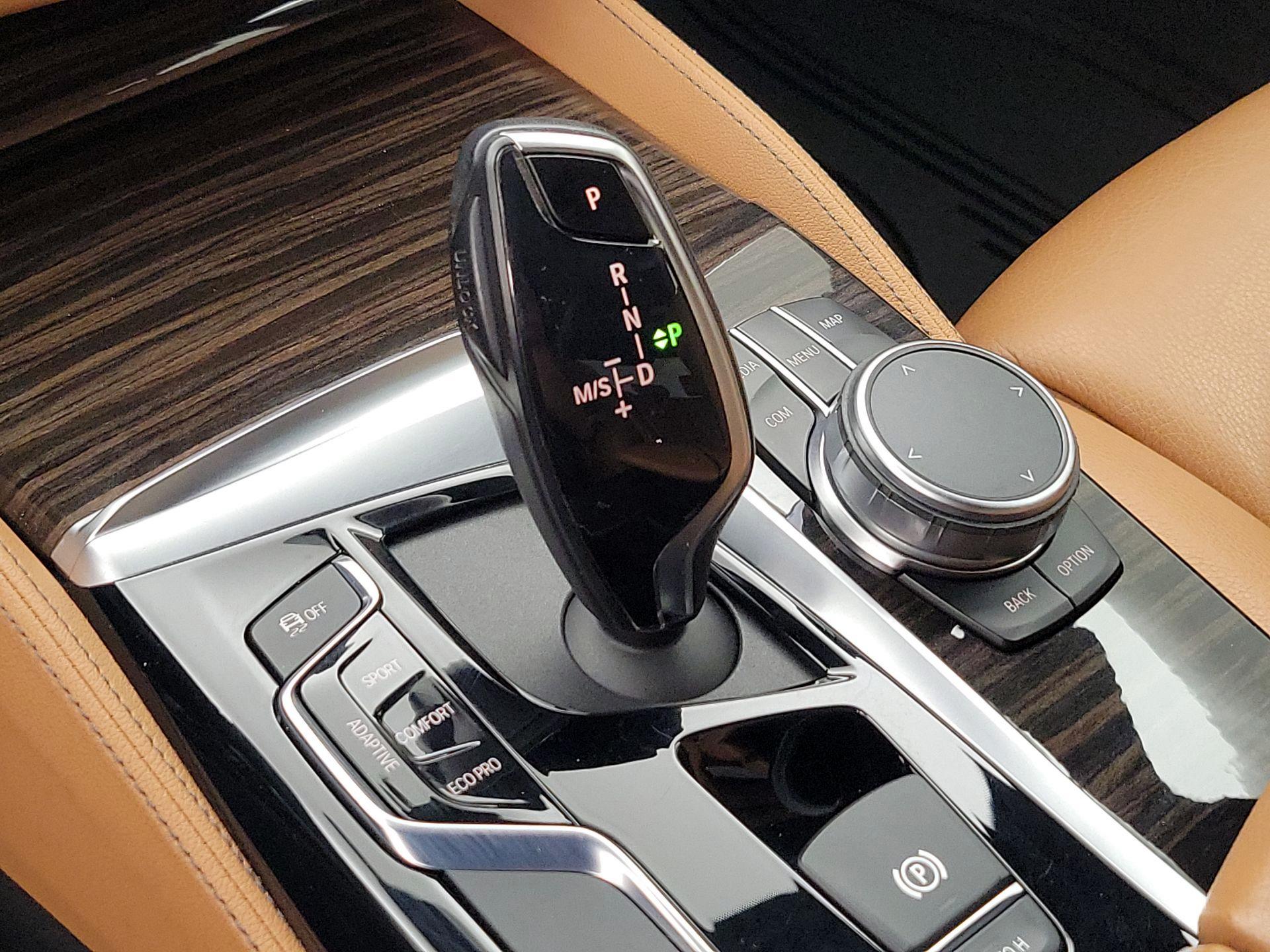 Thumbnail: 2020 BMW 5 Series - 18