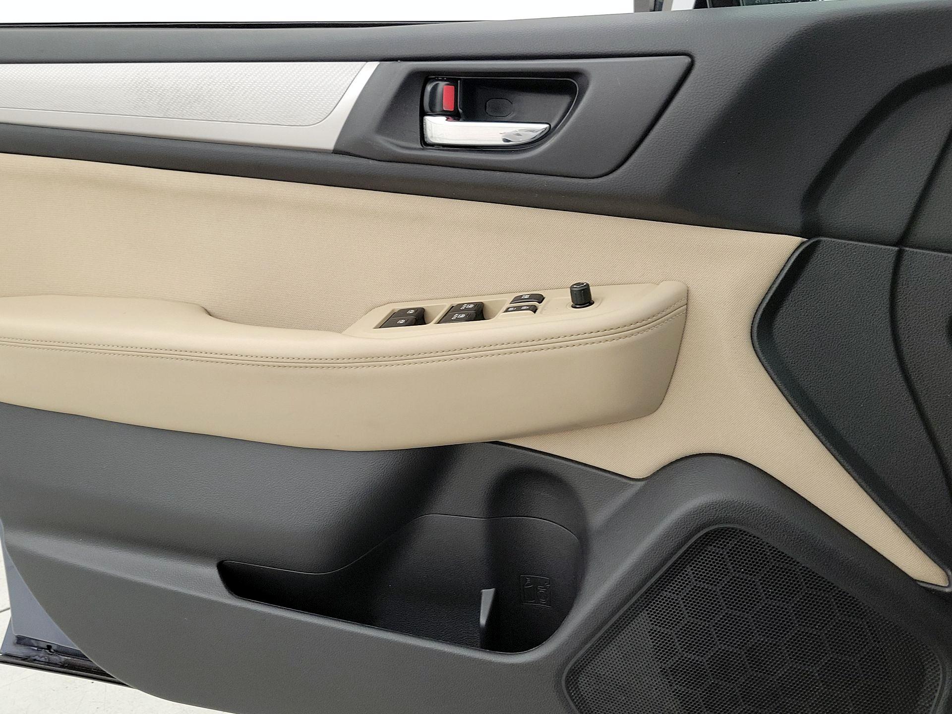 Thumbnail: 2016 Subaru Outback - 12