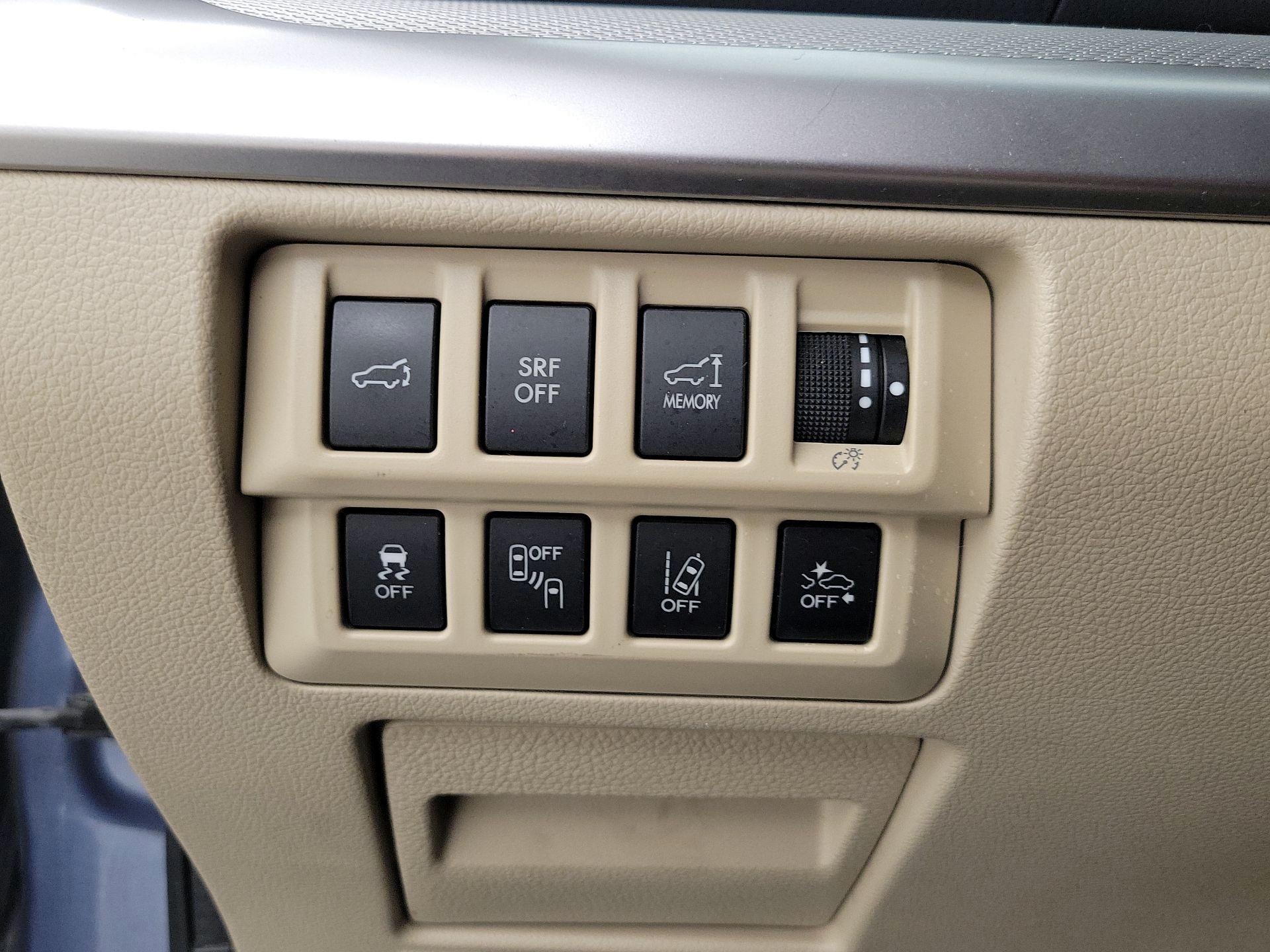 Thumbnail: 2016 Subaru Outback - 13