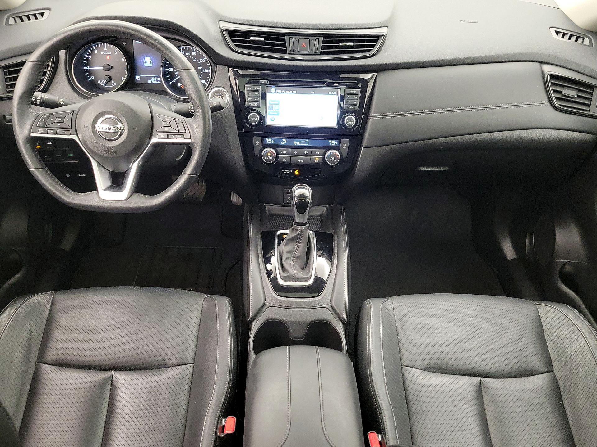 Thumbnail: 2017 Nissan Rogue - 9