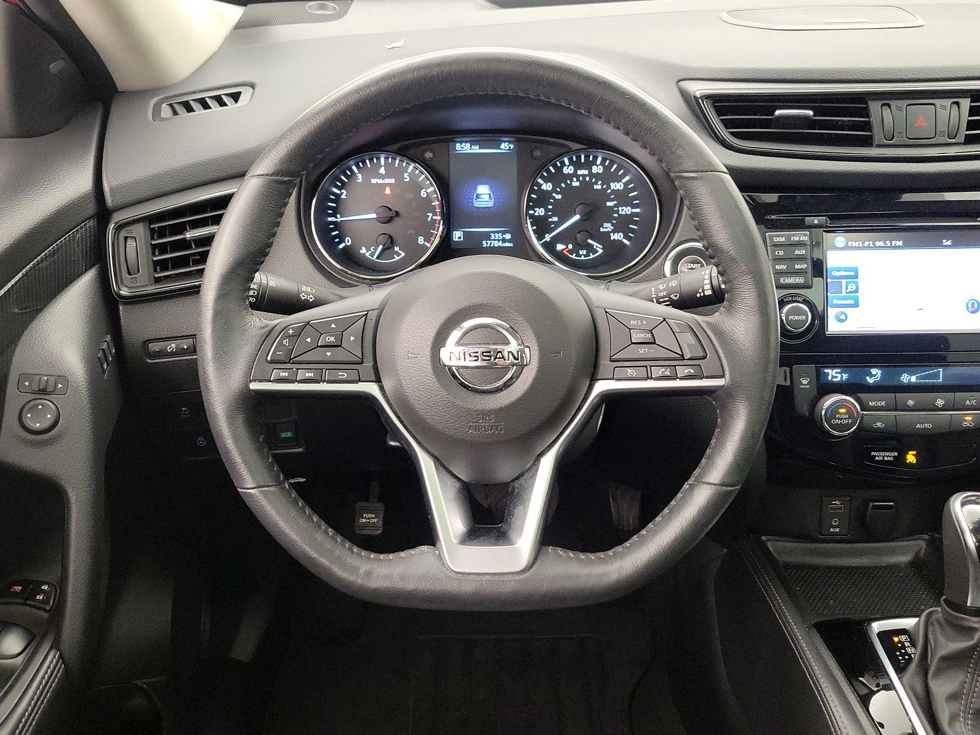Thumbnail: 2017 Nissan Rogue - 10
