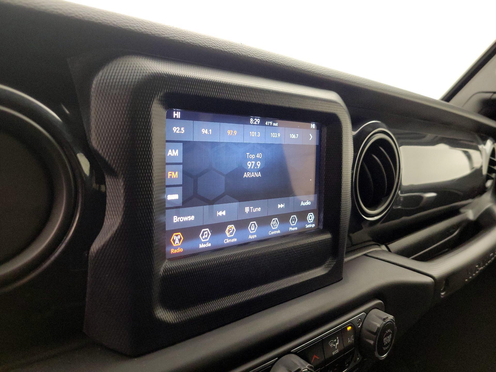 Thumbnail: 2020 Jeep Wrangler - 15