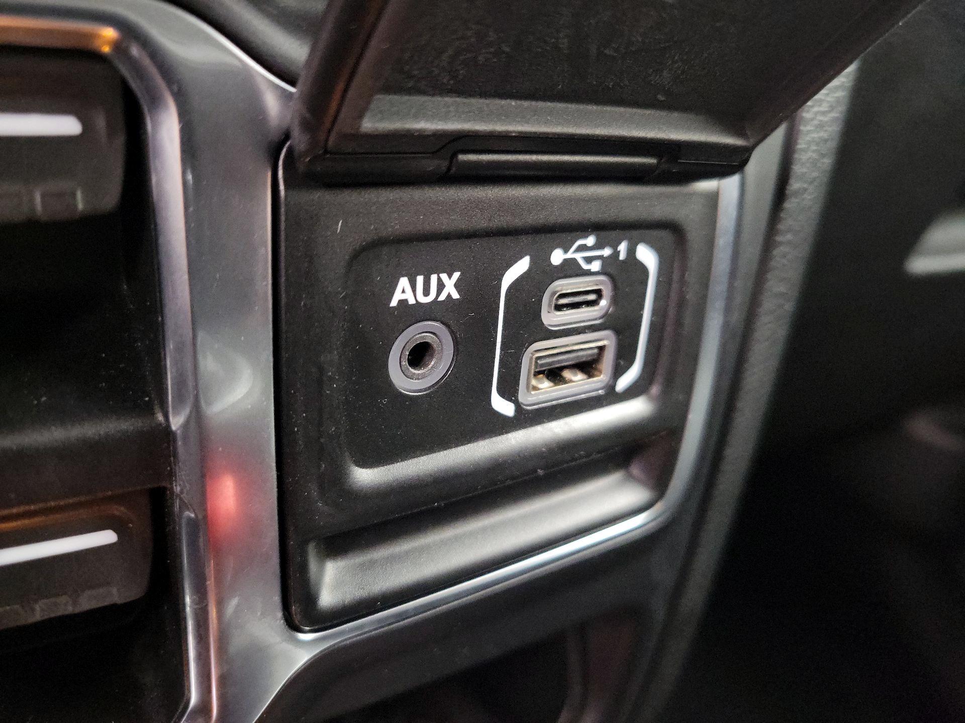 Thumbnail: 2020 Jeep Wrangler - 18