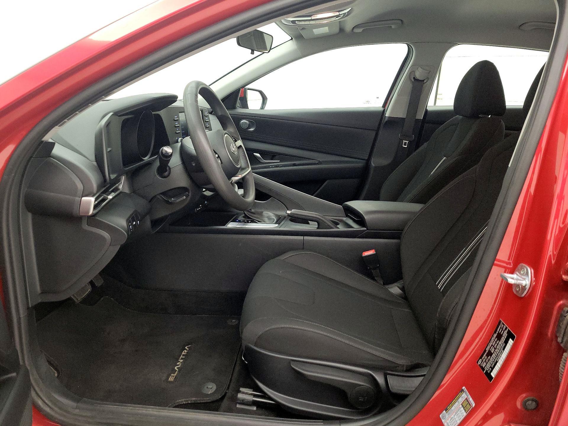 Thumbnail: 2021 Hyundai Elantra - 11