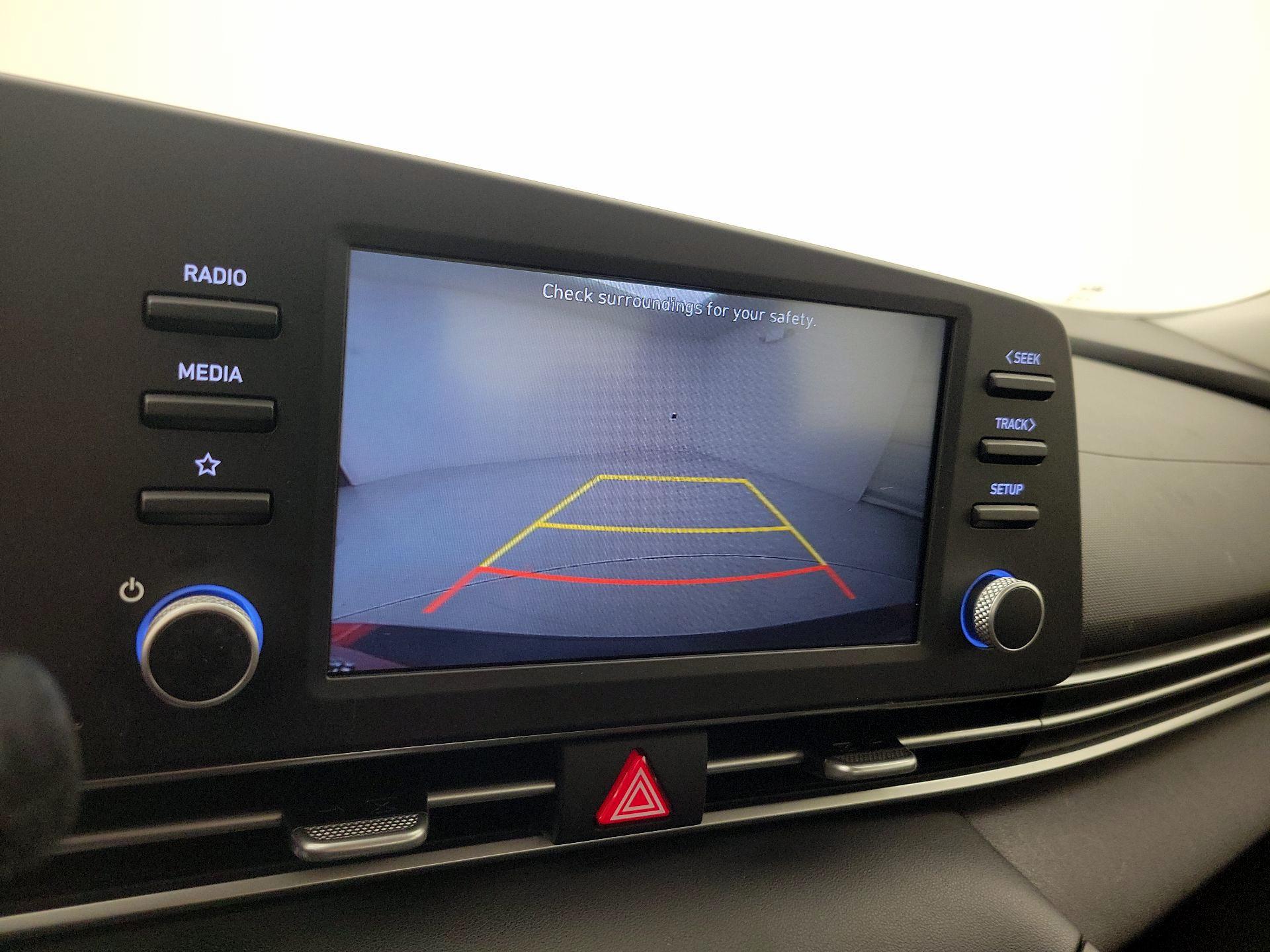 Thumbnail: 2021 Hyundai Elantra - 14