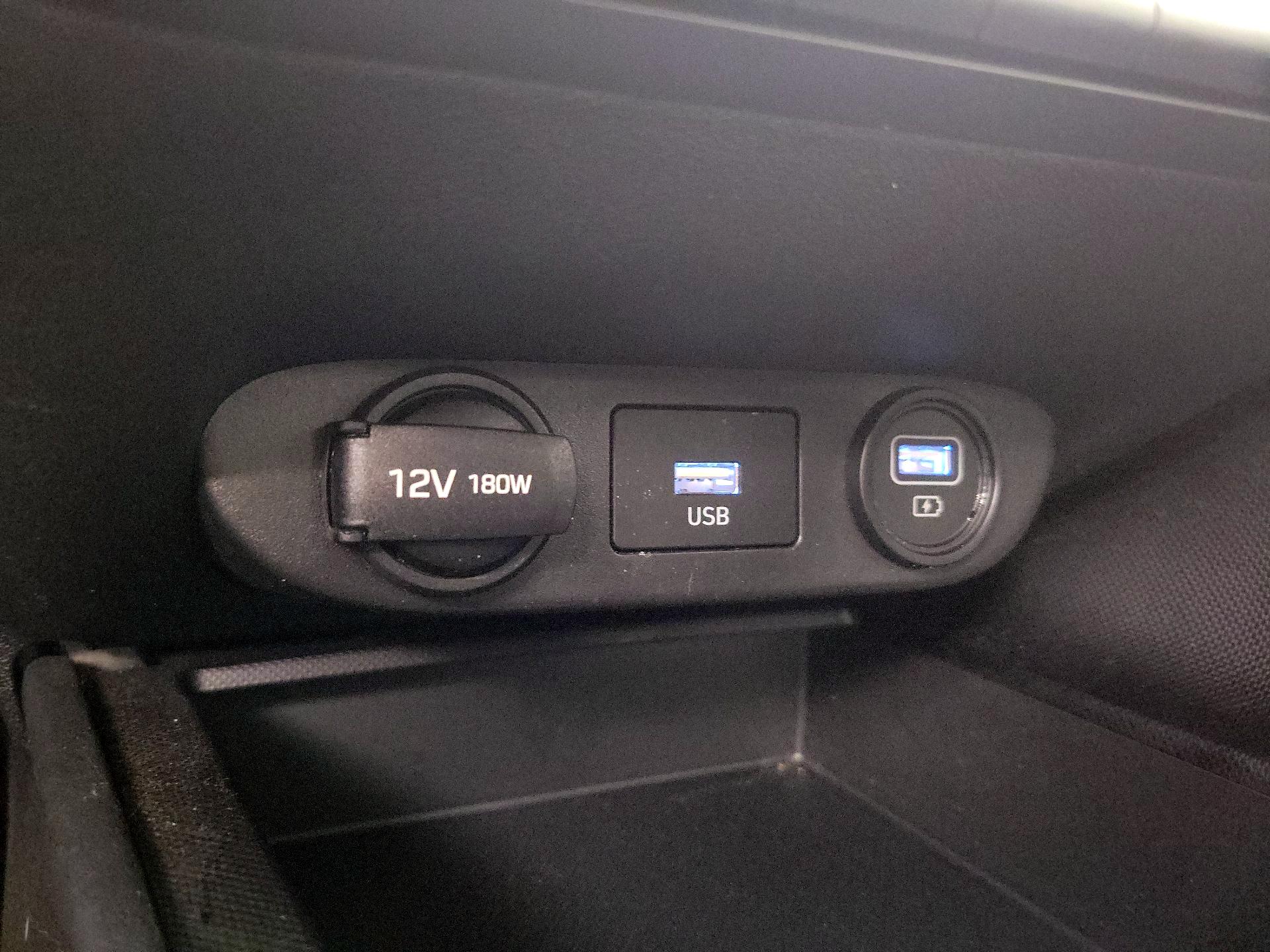 Thumbnail: 2021 Hyundai Elantra - 18