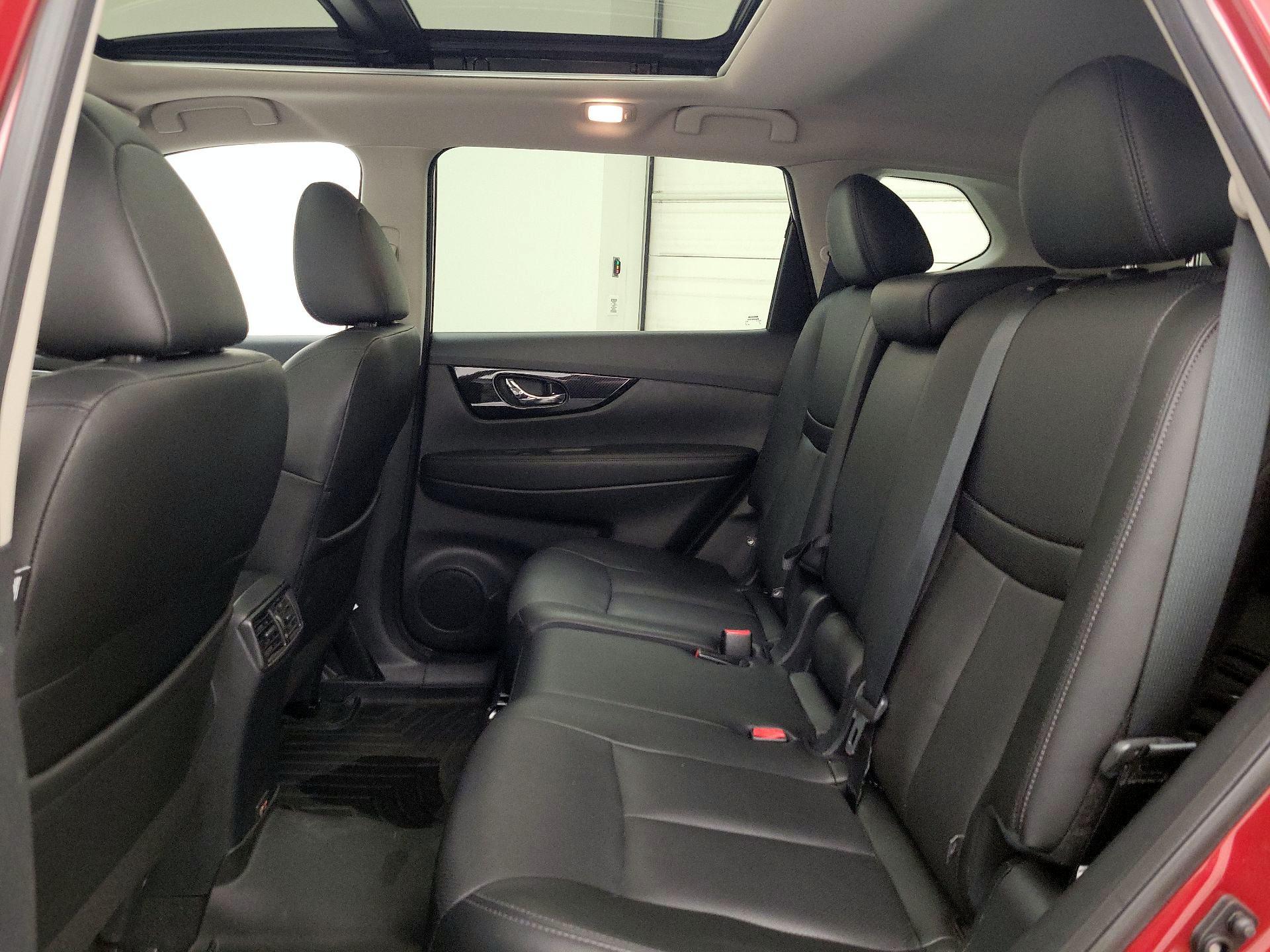 Thumbnail: 2019 Nissan Rogue - 20