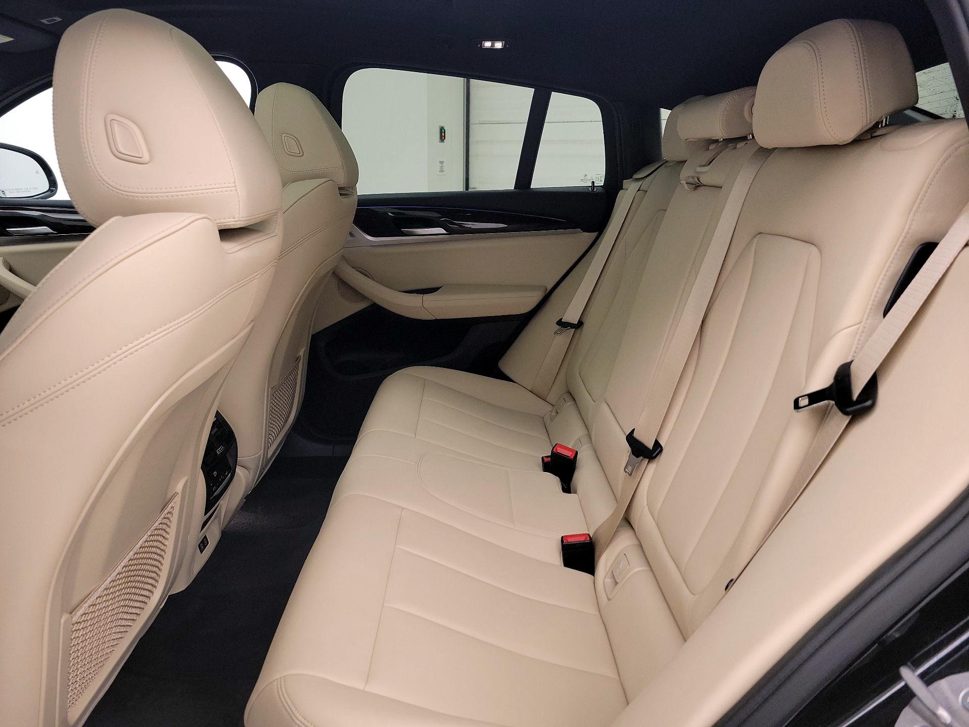 Thumbnail: 2021 BMW X4 - 20