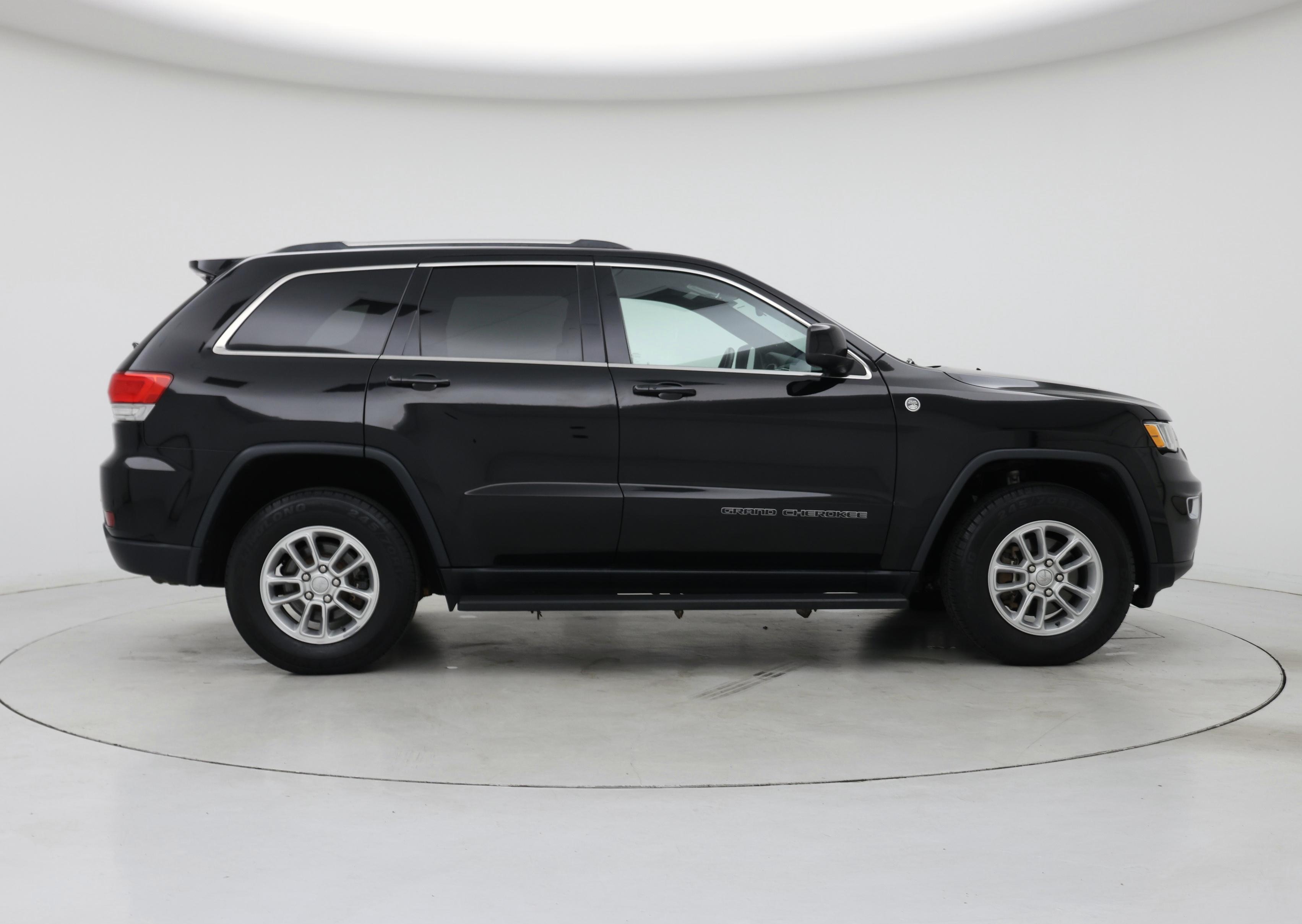 Thumbnail: 2018 Jeep Grand Cherokee - 7