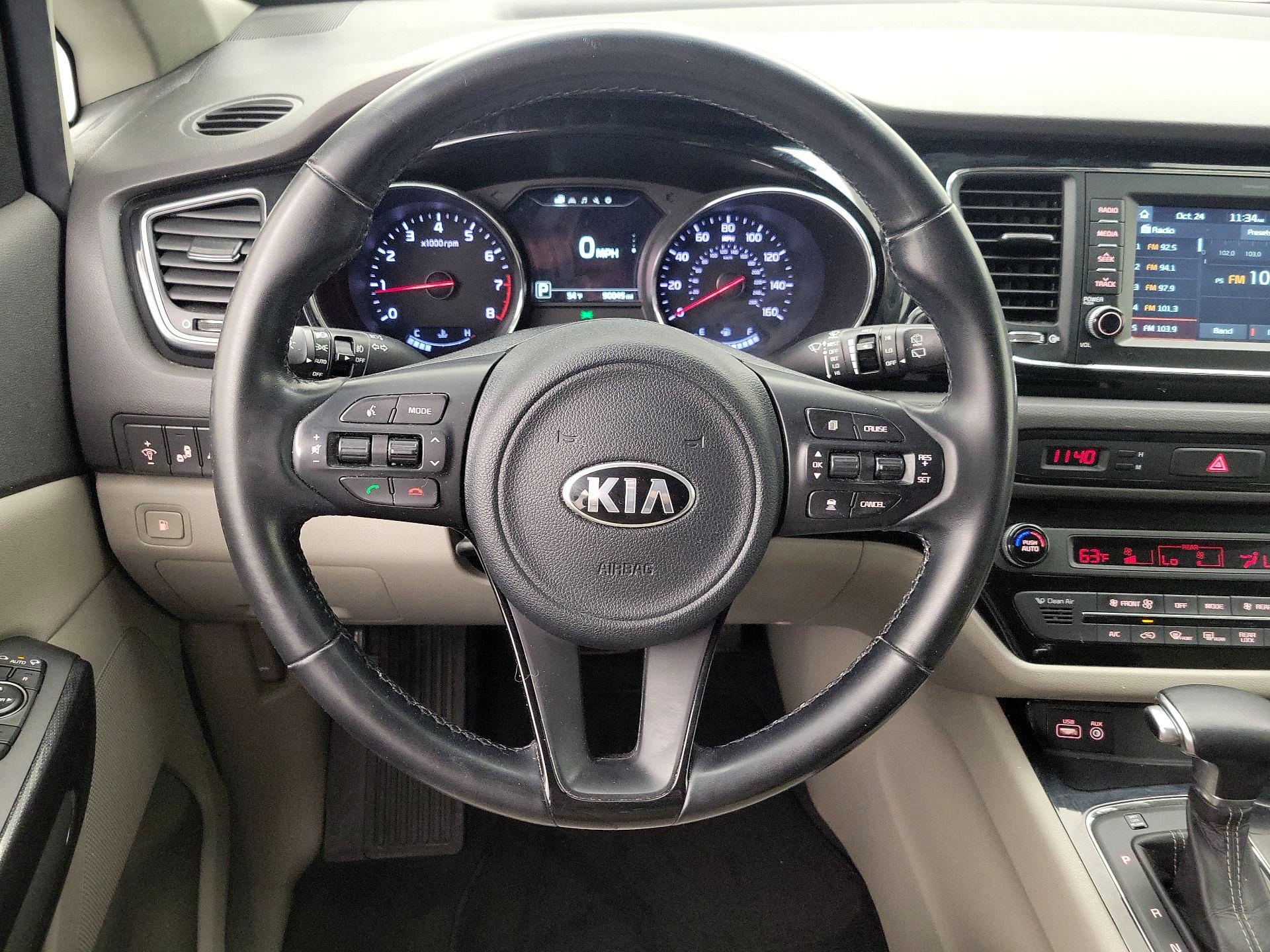 Thumbnail: 2017 Kia Sedona - 10