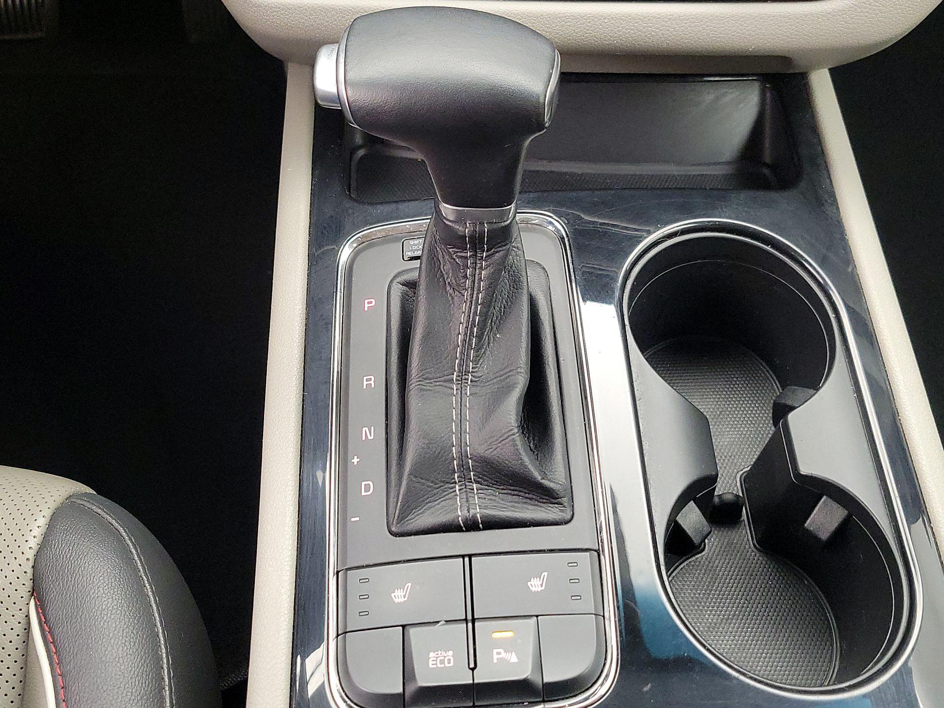 Thumbnail: 2017 Kia Sedona - 17