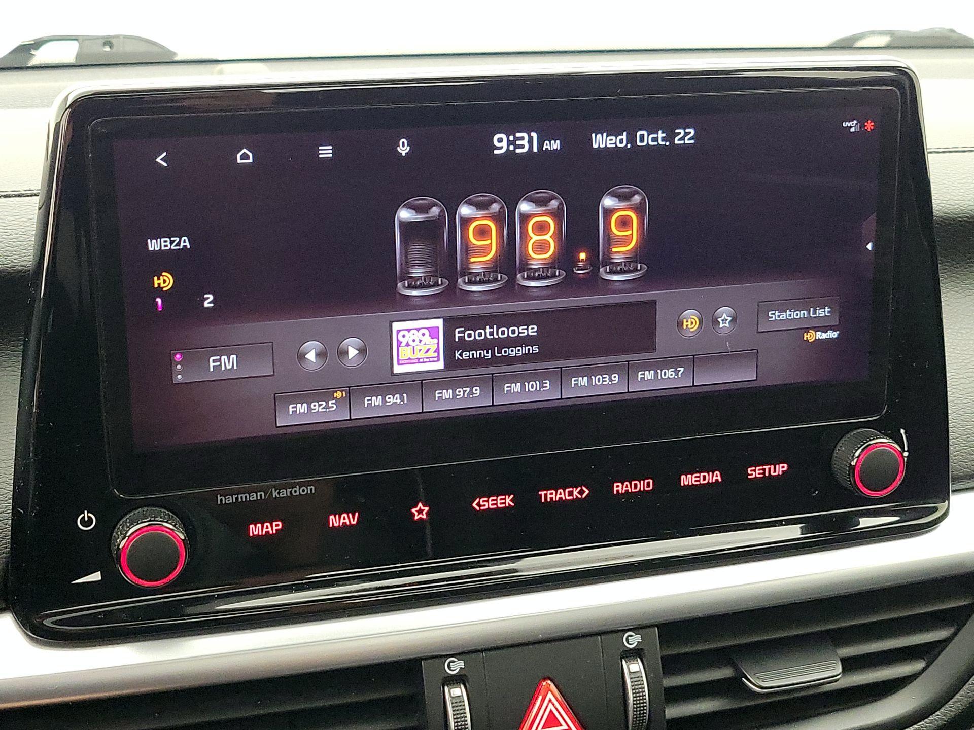 Thumbnail: 2022 Kia Forte - 16