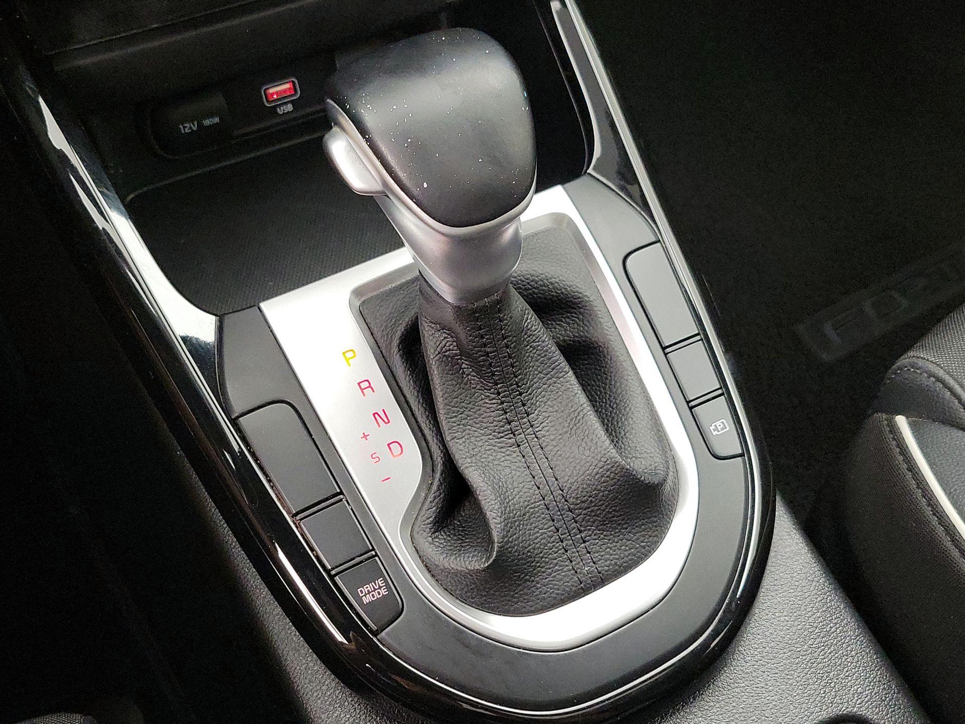 Thumbnail: 2022 Kia Forte - 18