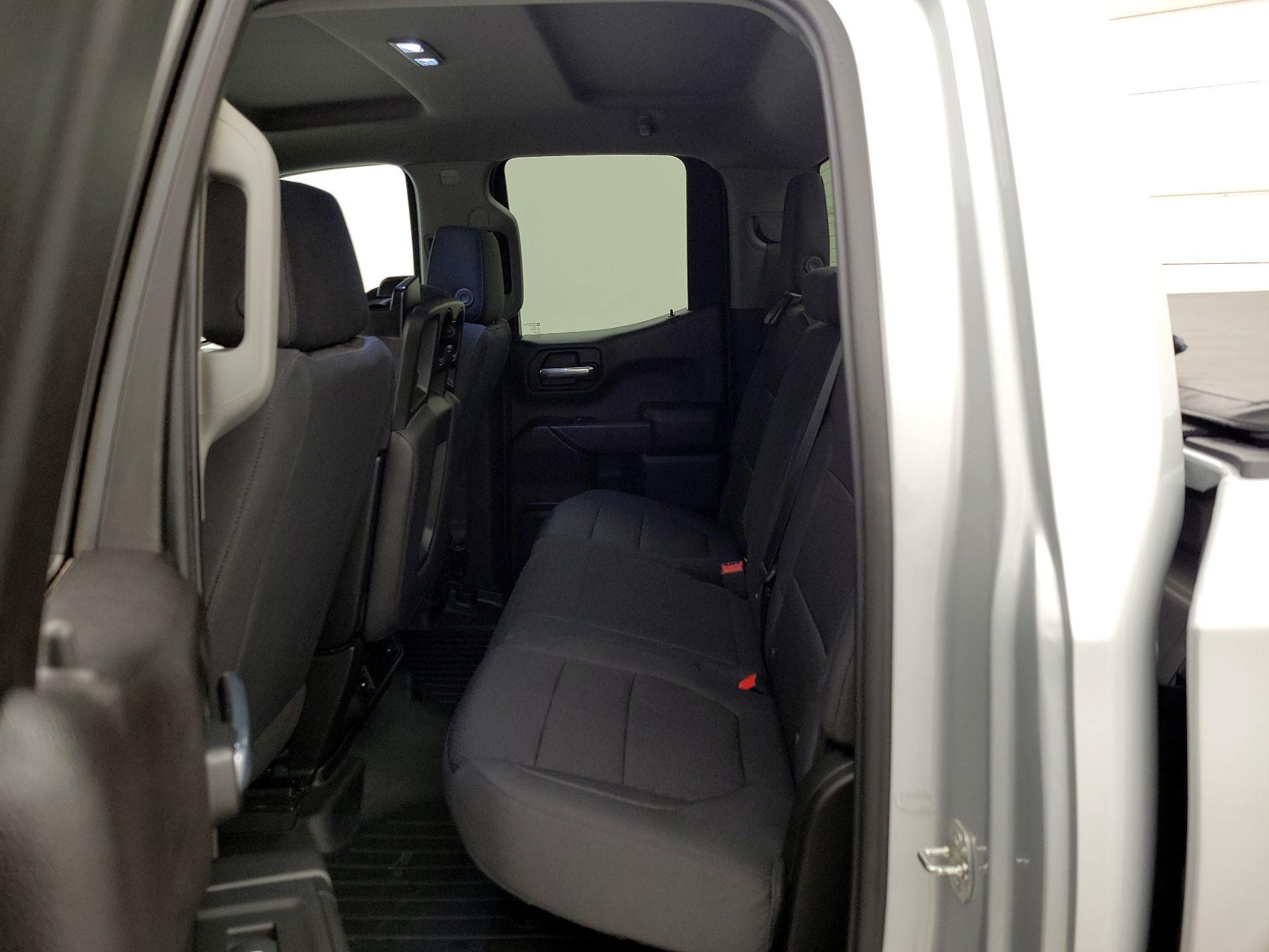 Thumbnail: 2020 Chevrolet Silverado 1500 - 20