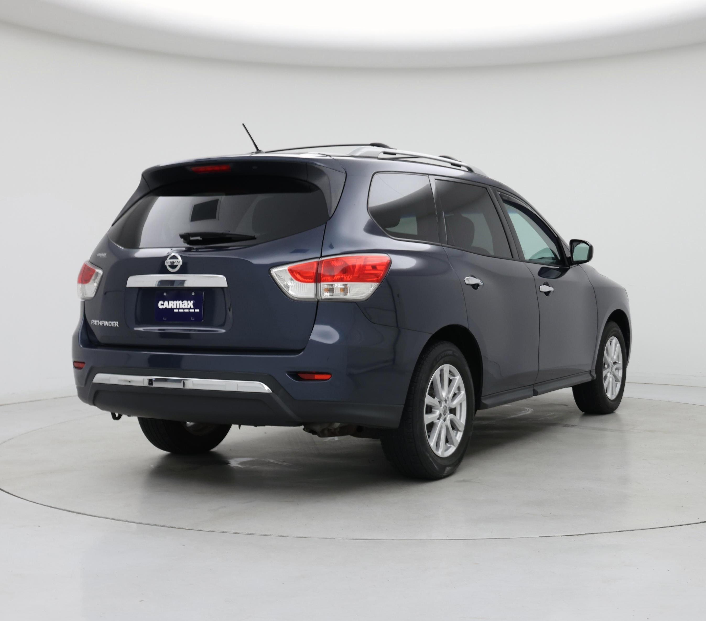 Thumbnail: 2016 Nissan Pathfinder - 8